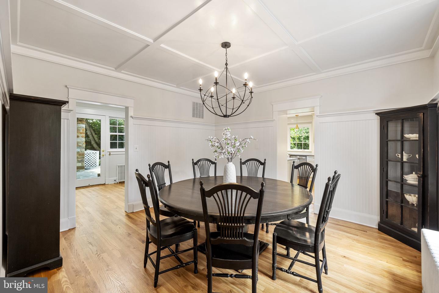 2503 N JEFFERSON ST, ARLINGTON, Virginia 22207, 6 Bedrooms Bedrooms, ,4 BathroomsBathrooms,Residential,For sale,2503 N JEFFERSON ST,VAAR2055930 MLS # VAAR2055930