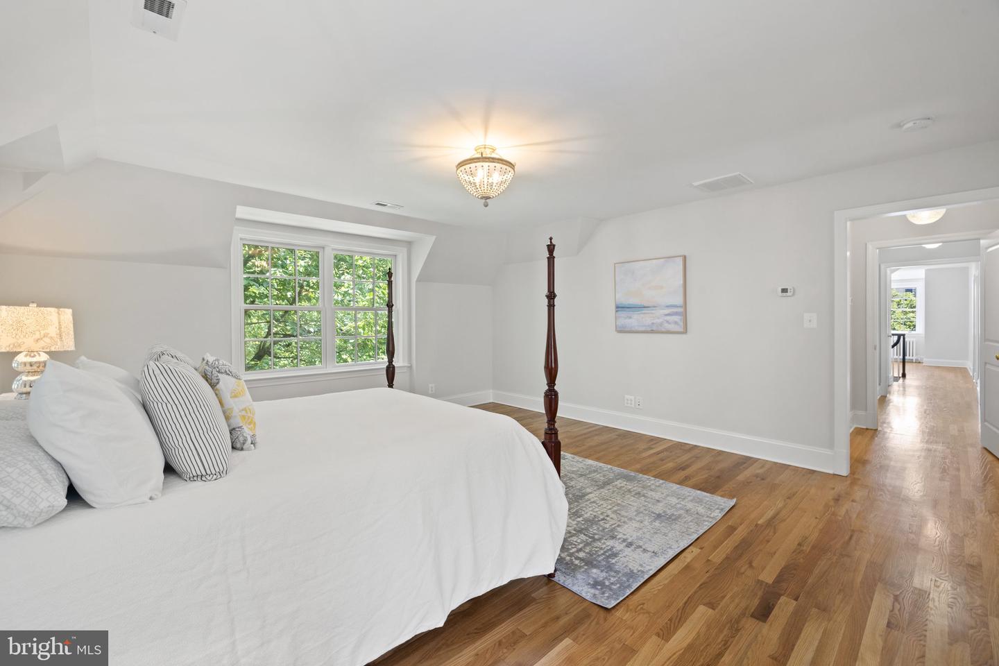 2503 N JEFFERSON ST, ARLINGTON, Virginia 22207, 6 Bedrooms Bedrooms, ,4 BathroomsBathrooms,Residential,For sale,2503 N JEFFERSON ST,VAAR2055930 MLS # VAAR2055930