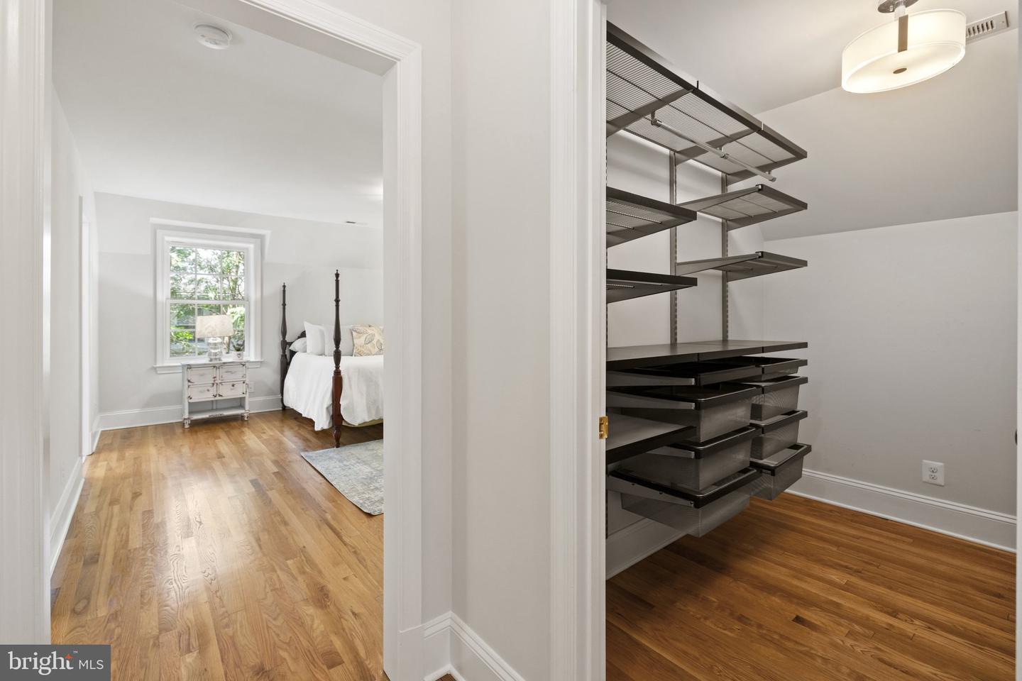 2503 N JEFFERSON ST, ARLINGTON, Virginia 22207, 6 Bedrooms Bedrooms, ,4 BathroomsBathrooms,Residential,For sale,2503 N JEFFERSON ST,VAAR2055930 MLS # VAAR2055930