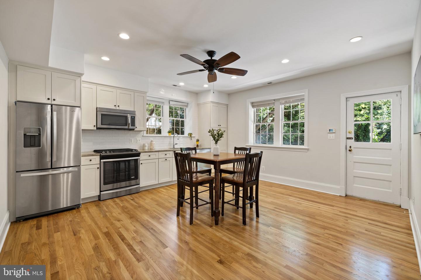 2503 N JEFFERSON ST, ARLINGTON, Virginia 22207, 6 Bedrooms Bedrooms, ,4 BathroomsBathrooms,Residential,For sale,2503 N JEFFERSON ST,VAAR2055930 MLS # VAAR2055930