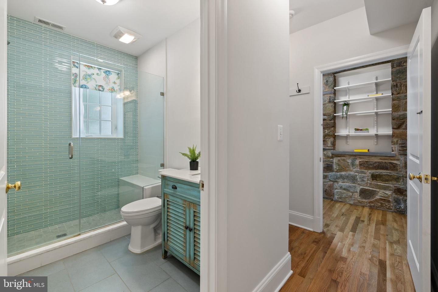 2503 N JEFFERSON ST, ARLINGTON, Virginia 22207, 6 Bedrooms Bedrooms, ,4 BathroomsBathrooms,Residential,For sale,2503 N JEFFERSON ST,VAAR2055930 MLS # VAAR2055930