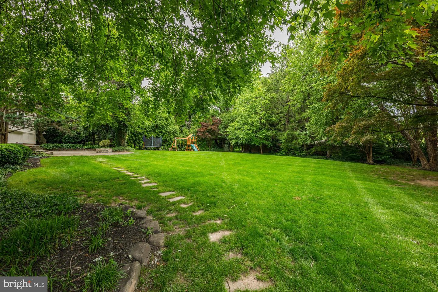 2503 N JEFFERSON ST, ARLINGTON, Virginia 22207, 6 Bedrooms Bedrooms, ,4 BathroomsBathrooms,Residential,For sale,2503 N JEFFERSON ST,VAAR2055930 MLS # VAAR2055930