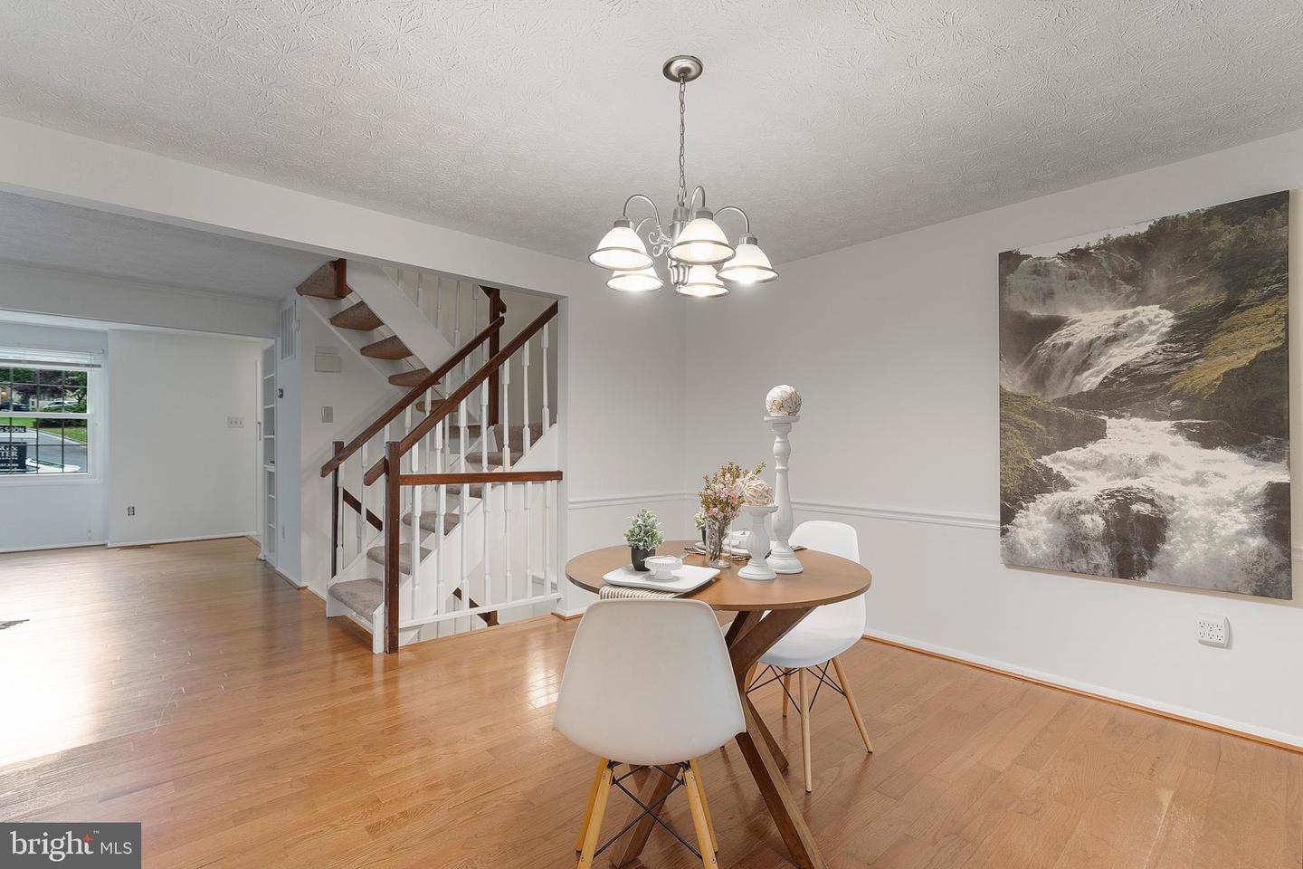 2323 MIDDLE CREEK LN, RESTON, Virginia 20191, 3 Bedrooms Bedrooms, ,2 BathroomsBathrooms,Residential,For sale,2323 MIDDLE CREEK LN,VAFX2234024 MLS # VAFX2234024