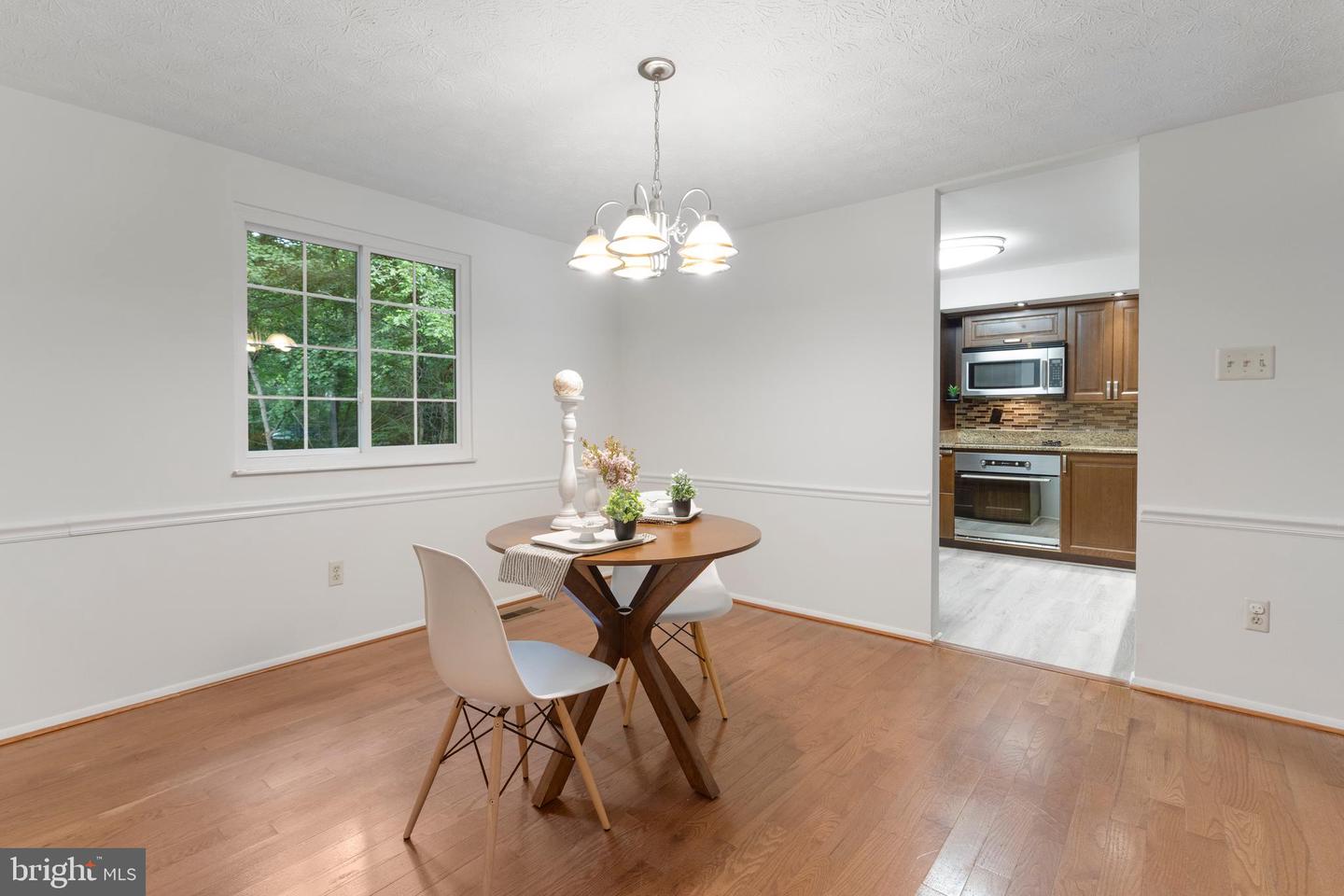 2323 MIDDLE CREEK LN, RESTON, Virginia 20191, 3 Bedrooms Bedrooms, ,2 BathroomsBathrooms,Residential,For sale,2323 MIDDLE CREEK LN,VAFX2234024 MLS # VAFX2234024