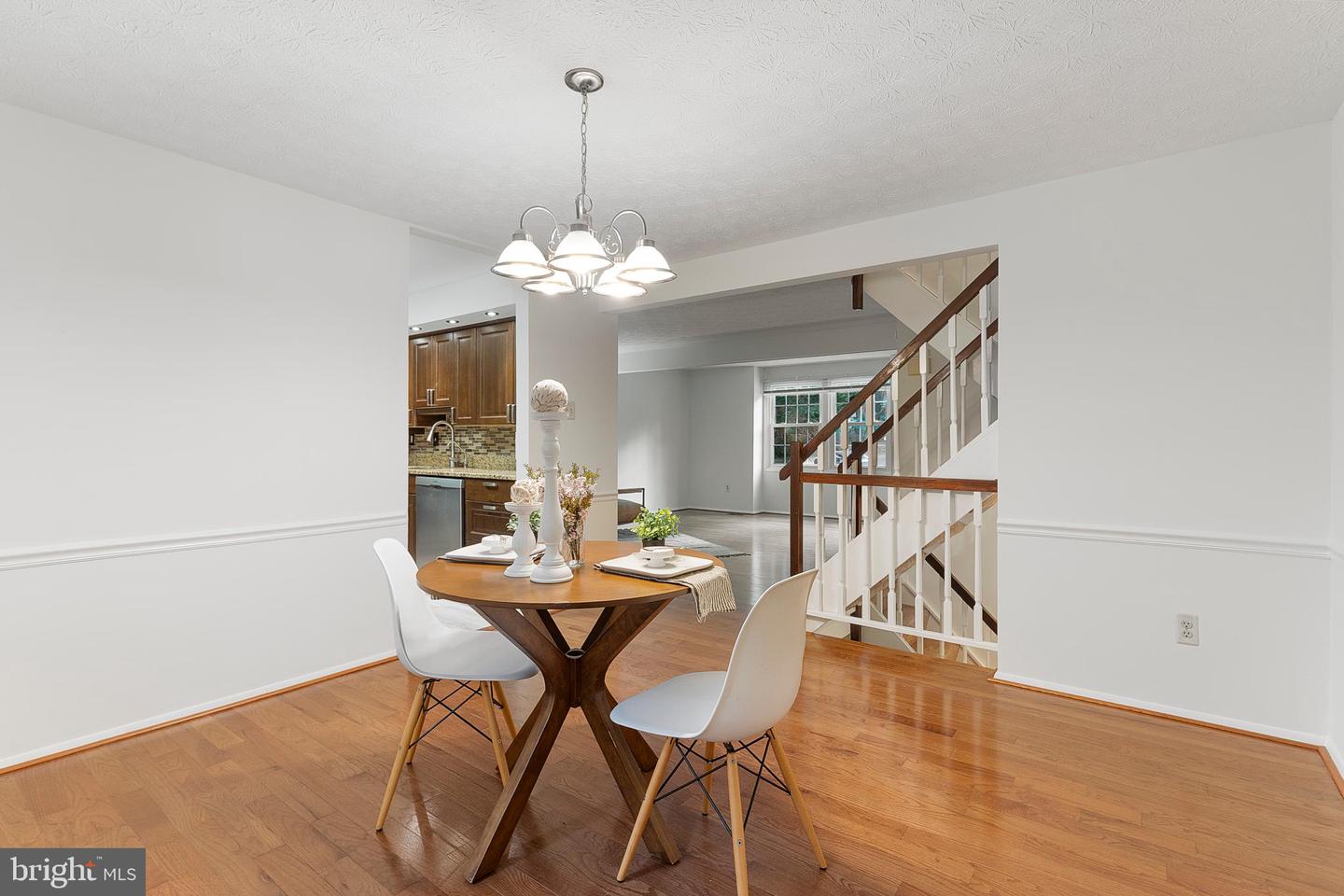 2323 MIDDLE CREEK LN, RESTON, Virginia 20191, 3 Bedrooms Bedrooms, ,2 BathroomsBathrooms,Residential,For sale,2323 MIDDLE CREEK LN,VAFX2234024 MLS # VAFX2234024