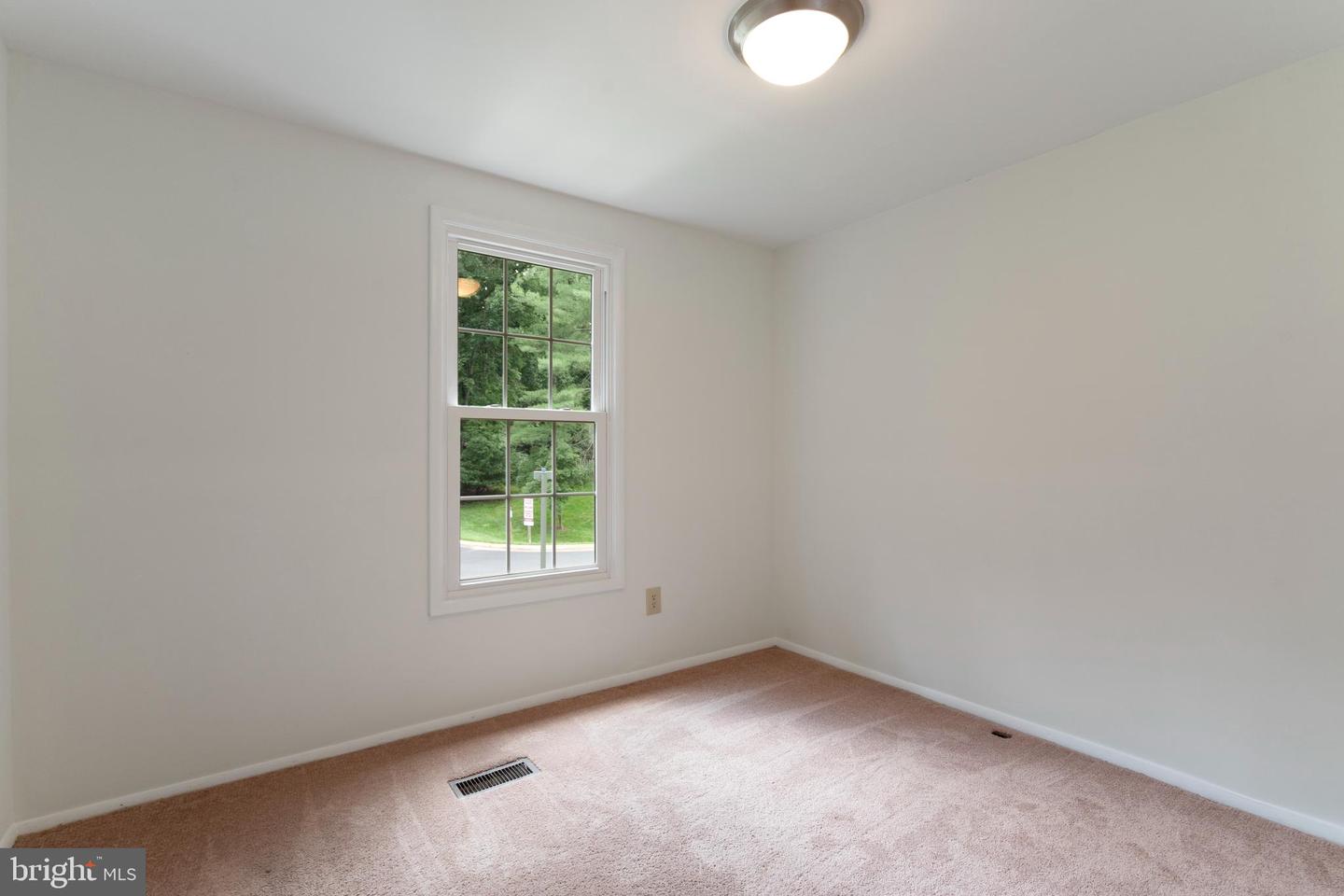 2323 MIDDLE CREEK LN, RESTON, Virginia 20191, 3 Bedrooms Bedrooms, ,2 BathroomsBathrooms,Residential,For sale,2323 MIDDLE CREEK LN,VAFX2234024 MLS # VAFX2234024