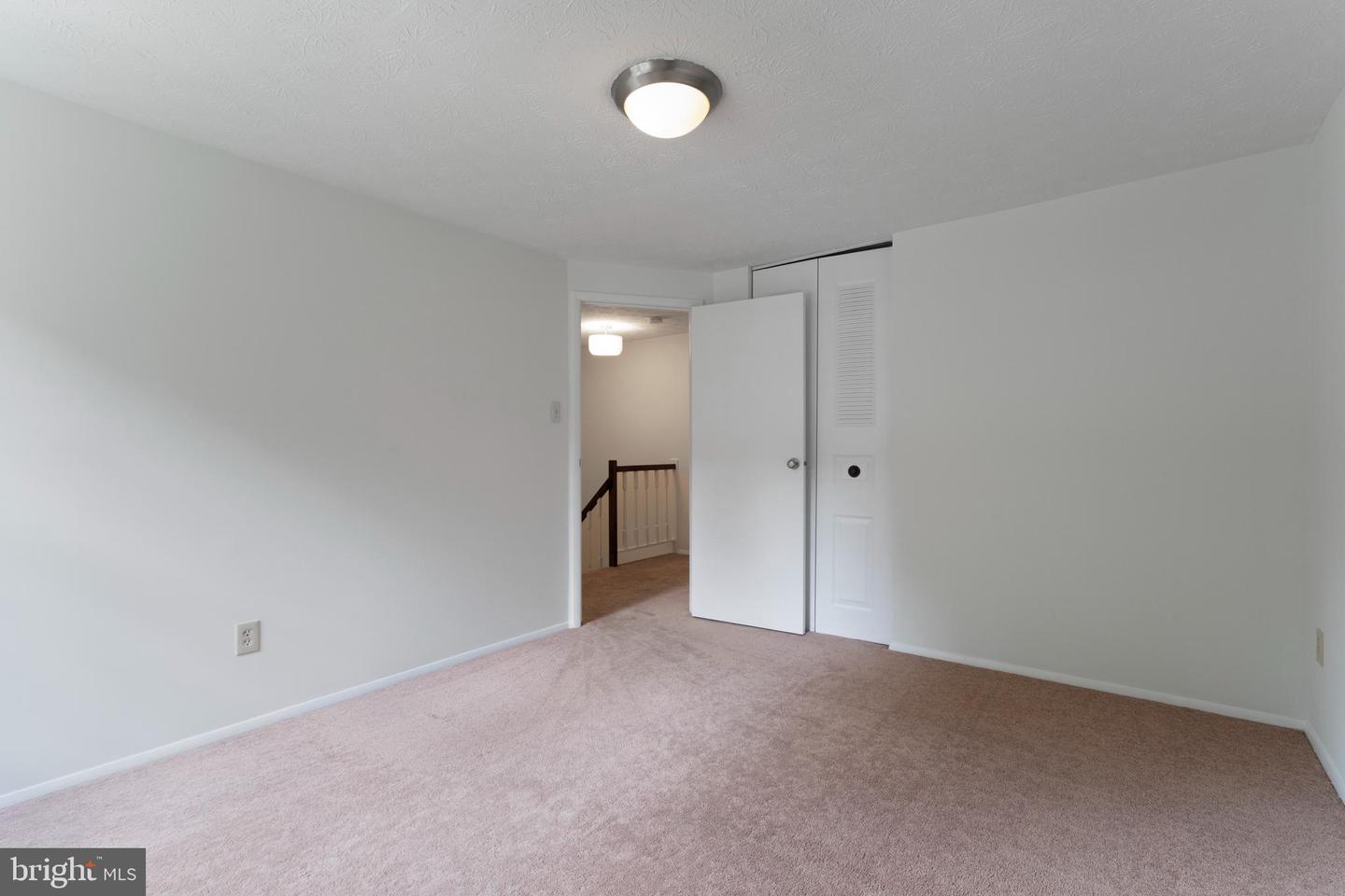 2323 MIDDLE CREEK LN, RESTON, Virginia 20191, 3 Bedrooms Bedrooms, ,2 BathroomsBathrooms,Residential,For sale,2323 MIDDLE CREEK LN,VAFX2234024 MLS # VAFX2234024