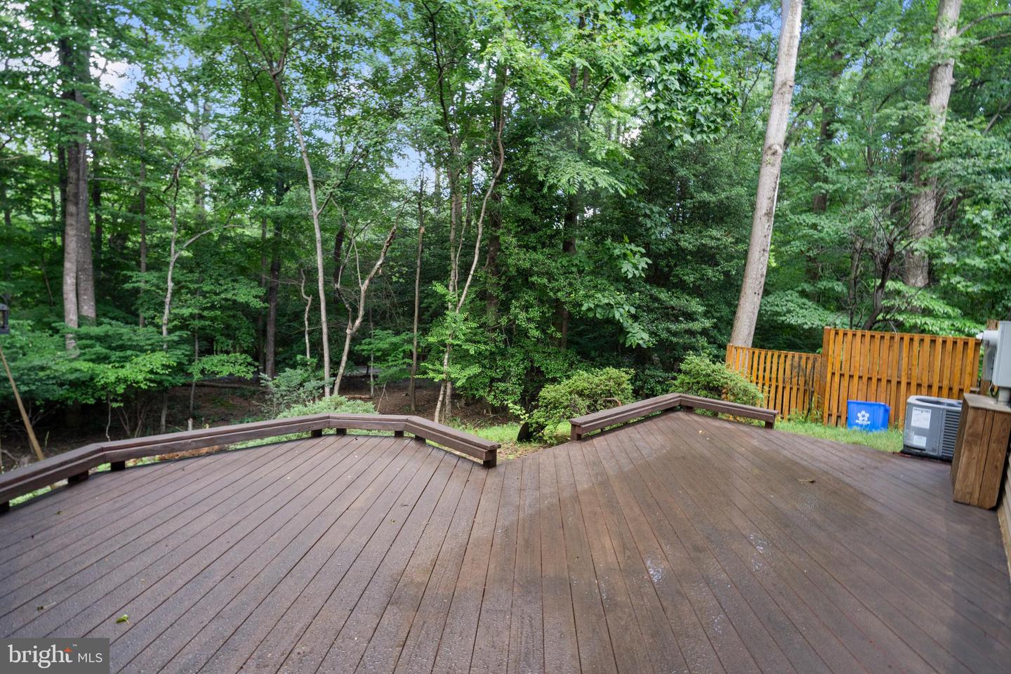 2323 MIDDLE CREEK LN, RESTON, Virginia 20191, 3 Bedrooms Bedrooms, ,2 BathroomsBathrooms,Residential,For sale,2323 MIDDLE CREEK LN,VAFX2234024 MLS # VAFX2234024