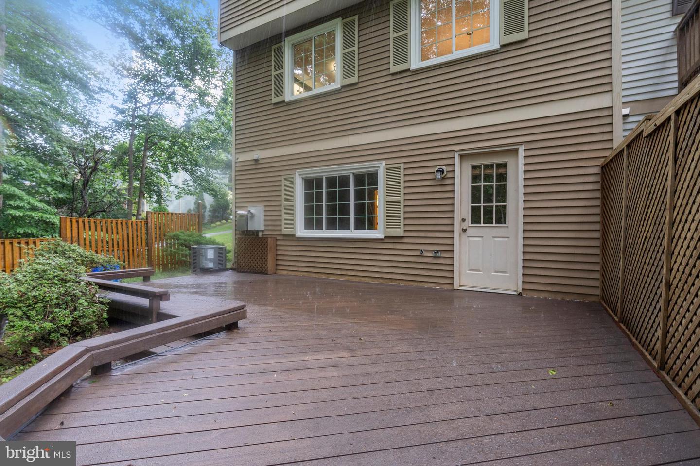 2323 MIDDLE CREEK LN, RESTON, Virginia 20191, 3 Bedrooms Bedrooms, ,2 BathroomsBathrooms,Residential,For sale,2323 MIDDLE CREEK LN,VAFX2234024 MLS # VAFX2234024