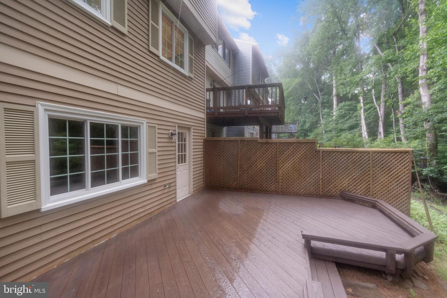 2323 MIDDLE CREEK LN, RESTON, Virginia 20191, 3 Bedrooms Bedrooms, ,2 BathroomsBathrooms,Residential,For sale,2323 MIDDLE CREEK LN,VAFX2234024 MLS # VAFX2234024