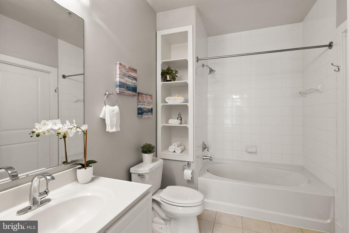 1200 N HARTFORD ST #610, ARLINGTON, Virginia 22201, 1 Bedroom Bedrooms, ,1 BathroomBathrooms,Residential,For sale,1200 N HARTFORD ST #610,VAAR2056734 MLS # VAAR2056734