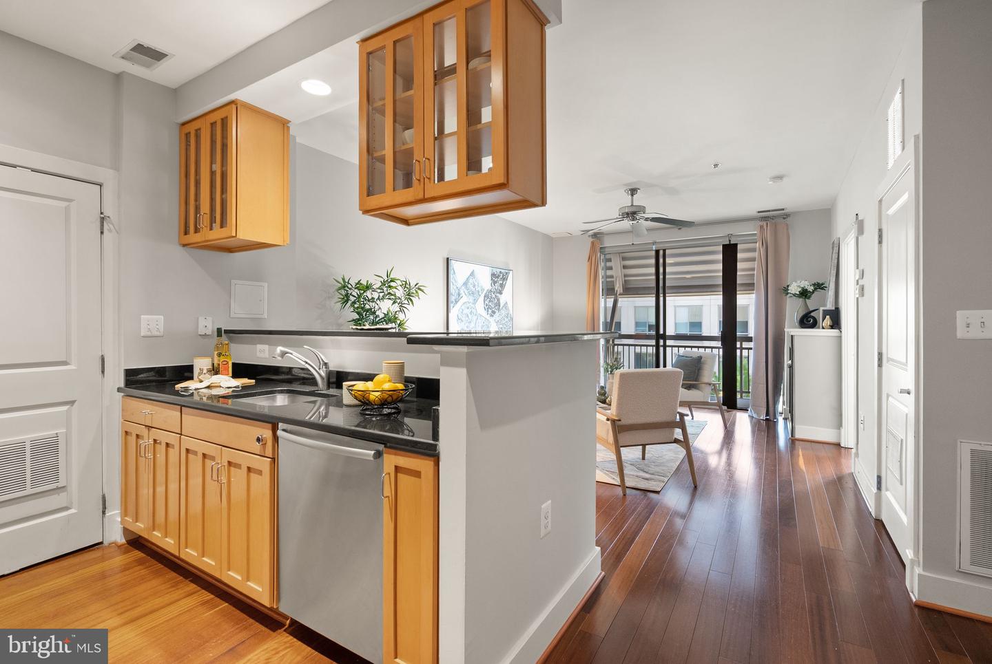 1200 N HARTFORD ST #610, ARLINGTON, Virginia 22201, 1 Bedroom Bedrooms, ,1 BathroomBathrooms,Residential,For sale,1200 N HARTFORD ST #610,VAAR2056734 MLS # VAAR2056734