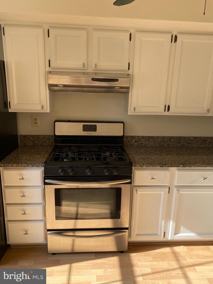 12896 SCHALK CT, WOODBRIDGE, Virginia 22192, 3 Bedrooms Bedrooms, 6 Rooms Rooms,2 BathroomsBathrooms,Residential,For sale,12896 SCHALK CT,VAPW2093826 MLS # VAPW2093826