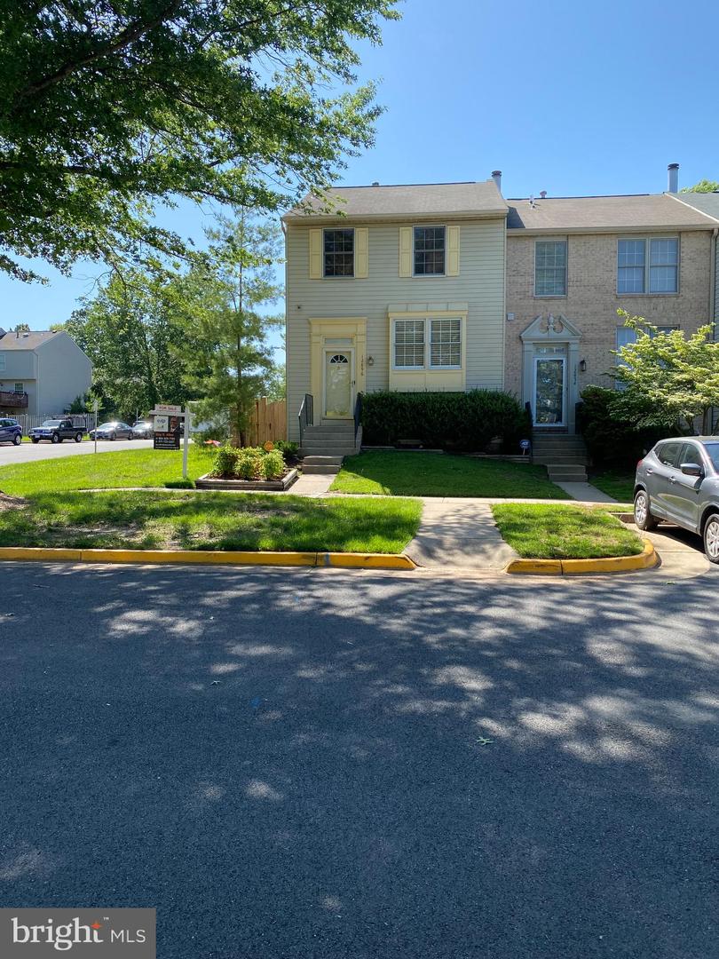 12896 SCHALK CT, WOODBRIDGE, Virginia 22192, 3 Bedrooms Bedrooms, 6 Rooms Rooms,2 BathroomsBathrooms,Residential,For sale,12896 SCHALK CT,VAPW2093826 MLS # VAPW2093826