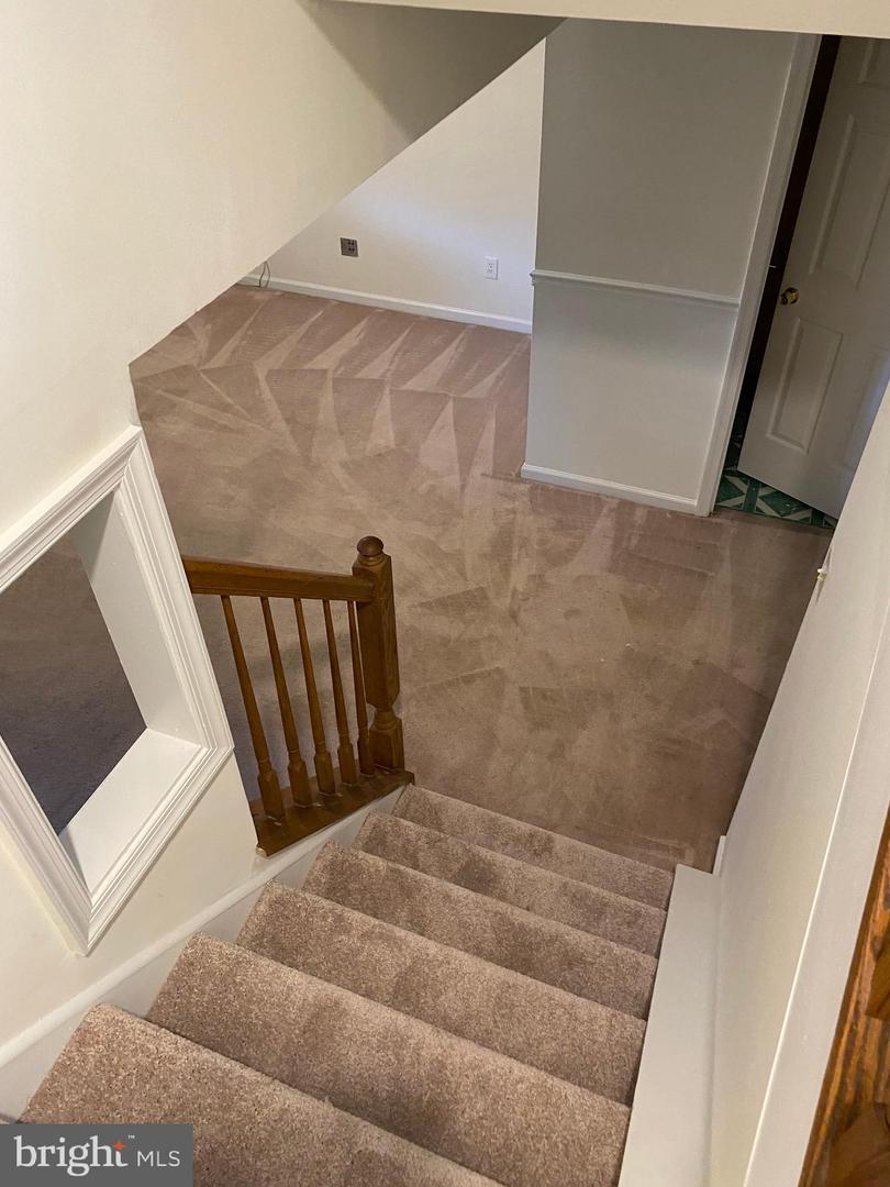 12896 SCHALK CT, WOODBRIDGE, Virginia 22192, 3 Bedrooms Bedrooms, 6 Rooms Rooms,2 BathroomsBathrooms,Residential,For sale,12896 SCHALK CT,VAPW2093826 MLS # VAPW2093826