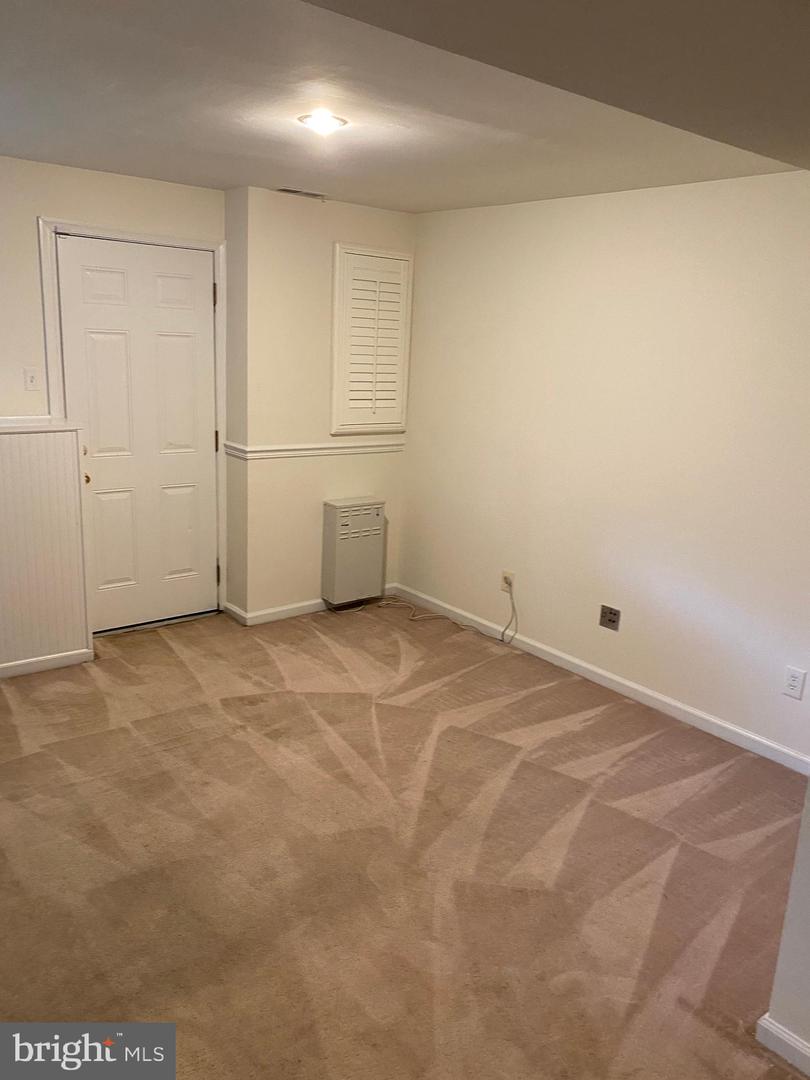 12896 SCHALK CT, WOODBRIDGE, Virginia 22192, 3 Bedrooms Bedrooms, 6 Rooms Rooms,2 BathroomsBathrooms,Residential,For sale,12896 SCHALK CT,VAPW2093826 MLS # VAPW2093826
