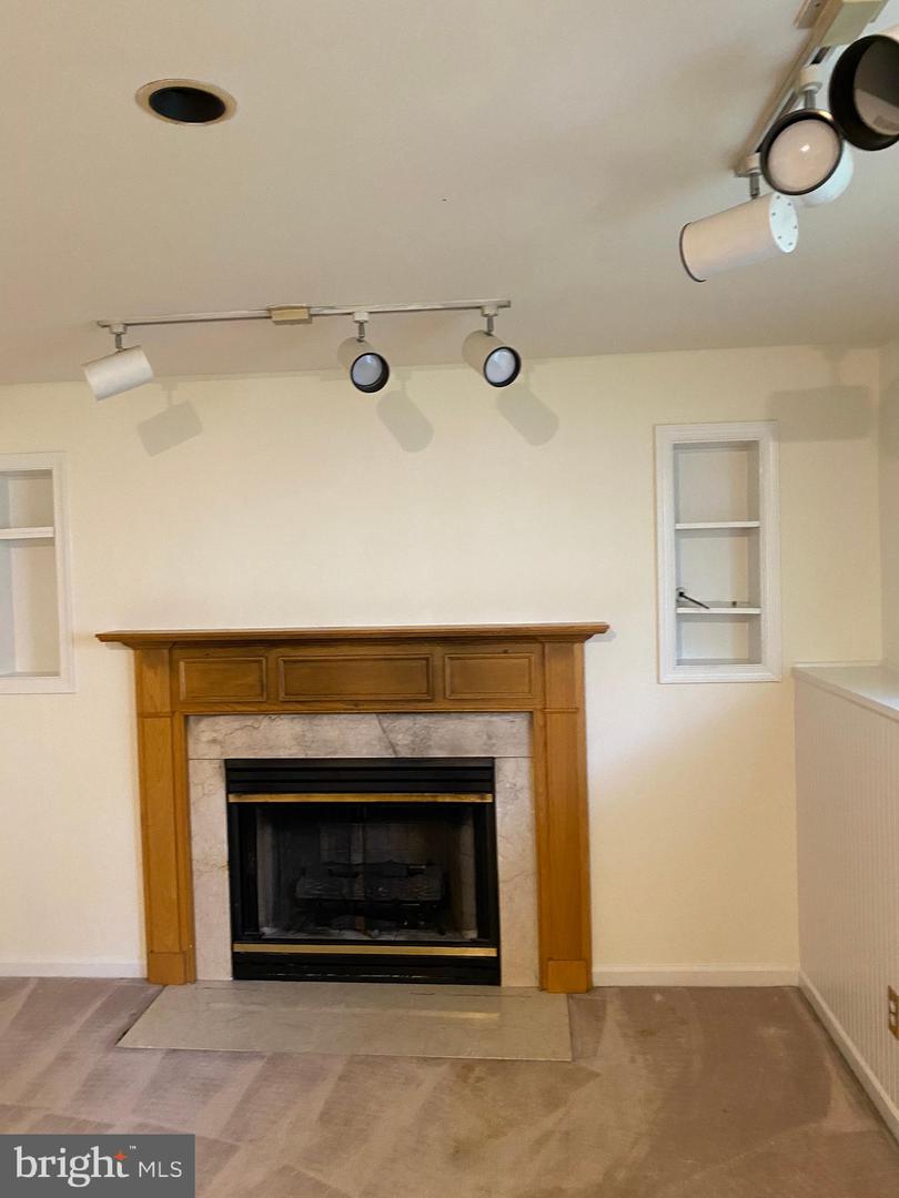 12896 SCHALK CT, WOODBRIDGE, Virginia 22192, 3 Bedrooms Bedrooms, 6 Rooms Rooms,2 BathroomsBathrooms,Residential,For sale,12896 SCHALK CT,VAPW2093826 MLS # VAPW2093826