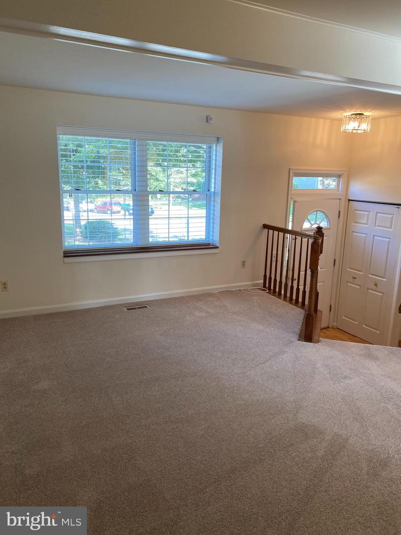 12896 SCHALK CT, WOODBRIDGE, Virginia 22192, 3 Bedrooms Bedrooms, 6 Rooms Rooms,2 BathroomsBathrooms,Residential,For sale,12896 SCHALK CT,VAPW2093826 MLS # VAPW2093826