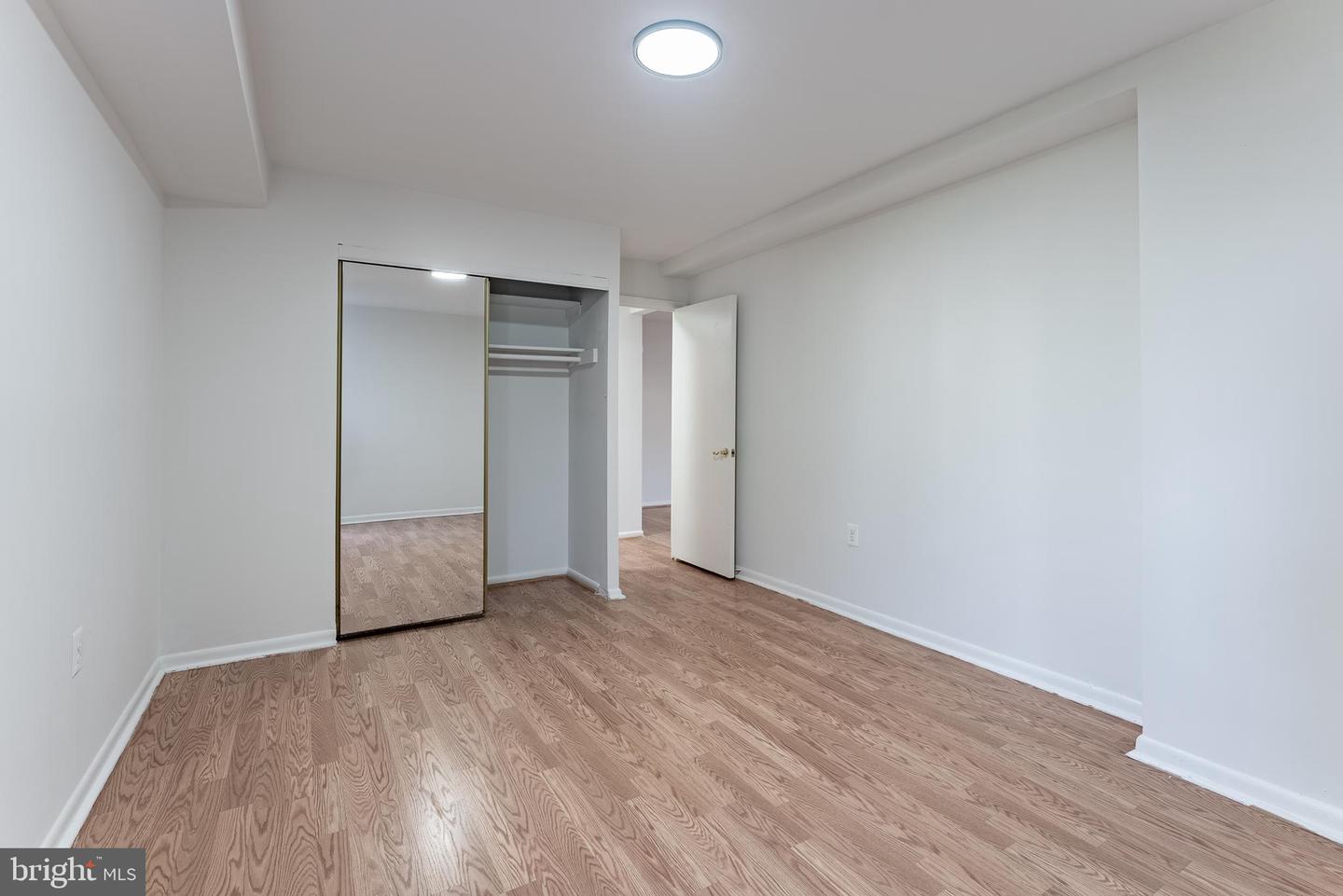 2856 DOVER LN #103, FALLS CHURCH, Virginia 22042, 2 Bedrooms Bedrooms, ,1 BathroomBathrooms,Residential,For sale,2856 DOVER LN #103,VAFX2242248 MLS # VAFX2242248