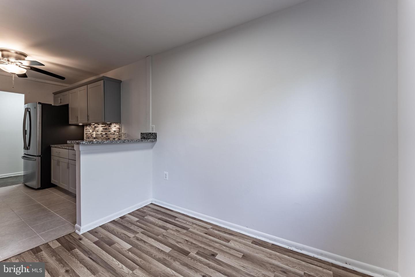 2856 DOVER LN #103, FALLS CHURCH, Virginia 22042, 2 Bedrooms Bedrooms, ,1 BathroomBathrooms,Residential,For sale,2856 DOVER LN #103,VAFX2242248 MLS # VAFX2242248