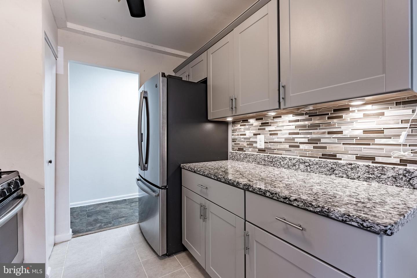 2856 DOVER LN #103, FALLS CHURCH, Virginia 22042, 2 Bedrooms Bedrooms, ,1 BathroomBathrooms,Residential,For sale,2856 DOVER LN #103,VAFX2242248 MLS # VAFX2242248