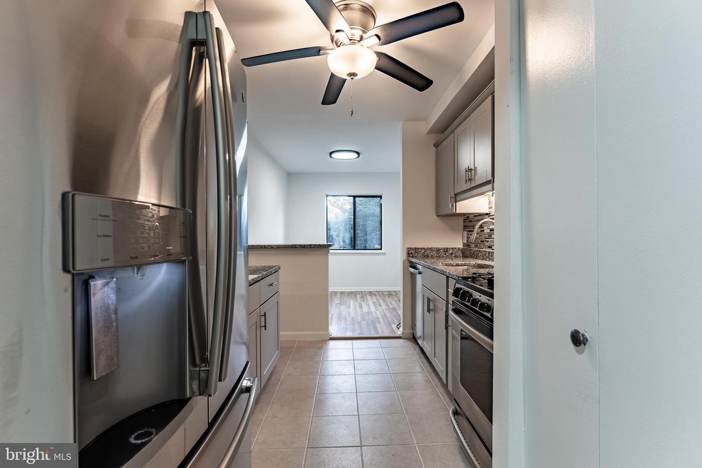2856 DOVER LN #103, FALLS CHURCH, Virginia 22042, 2 Bedrooms Bedrooms, ,1 BathroomBathrooms,Residential,For sale,2856 DOVER LN #103,VAFX2242248 MLS # VAFX2242248