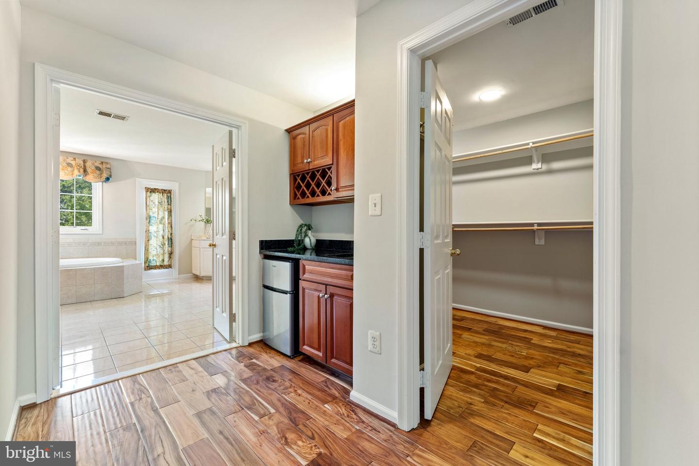 13700 JORDAN MEADOWS LN, NOKESVILLE, Virginia 20181, 4 Bedrooms Bedrooms, ,4 BathroomsBathrooms,Residential,For sale,13700 JORDAN MEADOWS LN,VAPW2095248 MLS # VAPW2095248