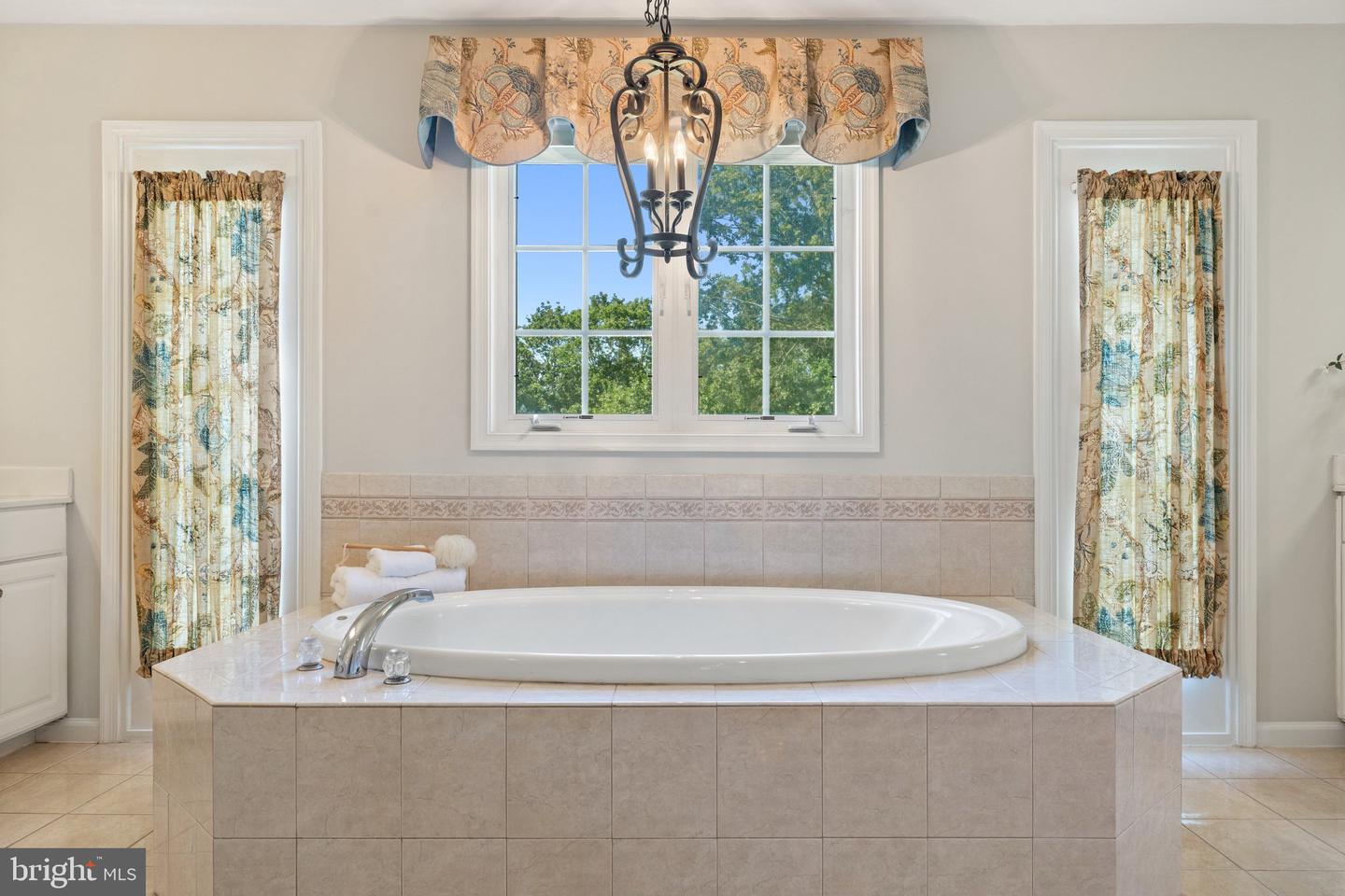 13700 JORDAN MEADOWS LN, NOKESVILLE, Virginia 20181, 4 Bedrooms Bedrooms, ,4 BathroomsBathrooms,Residential,For sale,13700 JORDAN MEADOWS LN,VAPW2095248 MLS # VAPW2095248