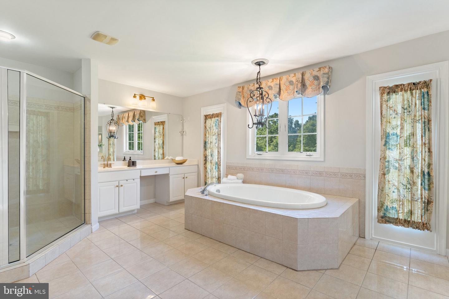 13700 JORDAN MEADOWS LN, NOKESVILLE, Virginia 20181, 4 Bedrooms Bedrooms, ,4 BathroomsBathrooms,Residential,For sale,13700 JORDAN MEADOWS LN,VAPW2095248 MLS # VAPW2095248