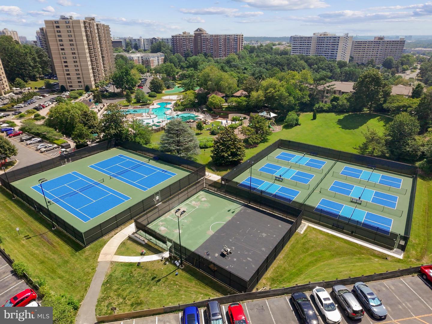 307 YOAKUM PKWY #1105, ALEXANDRIA, Virginia 22304, 2 Bedrooms Bedrooms, ,2 BathroomsBathrooms,Residential,For sale,307 YOAKUM PKWY #1105,VAAX2045634 MLS # VAAX2045634