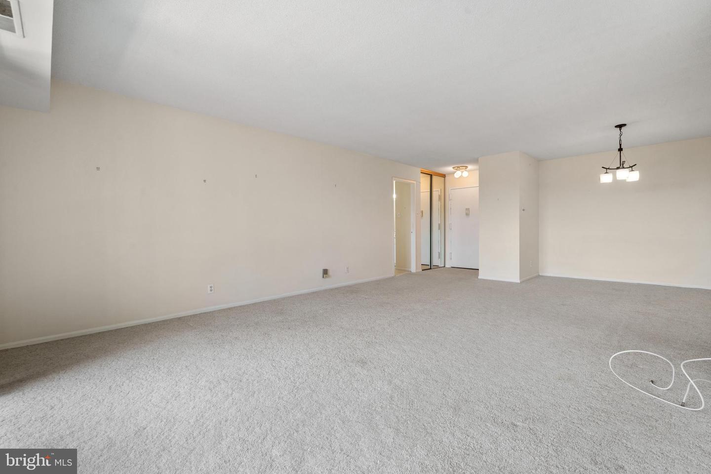 307 YOAKUM PKWY #1105, ALEXANDRIA, Virginia 22304, 2 Bedrooms Bedrooms, ,2 BathroomsBathrooms,Residential,For sale,307 YOAKUM PKWY #1105,VAAX2045634 MLS # VAAX2045634