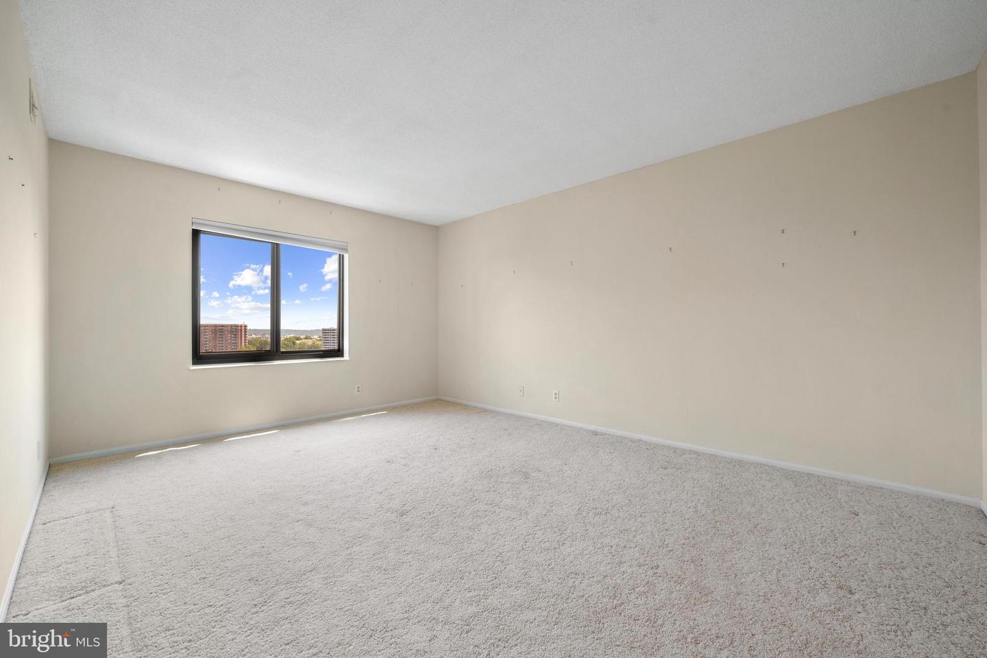 307 YOAKUM PKWY #1105, ALEXANDRIA, Virginia 22304, 2 Bedrooms Bedrooms, ,2 BathroomsBathrooms,Residential,For sale,307 YOAKUM PKWY #1105,VAAX2045634 MLS # VAAX2045634