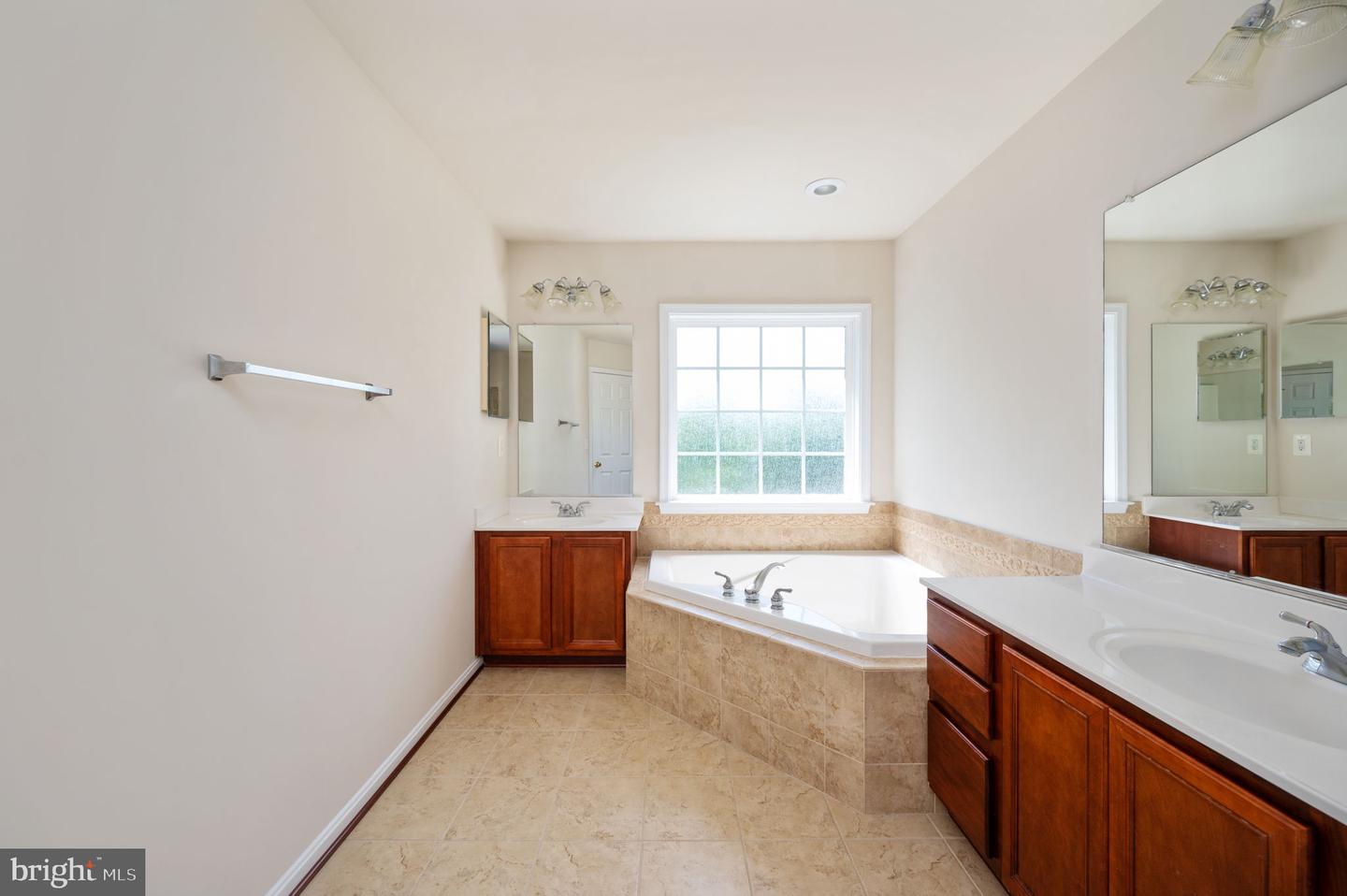 104 REGATTA LN, STAFFORD, Virginia 22554, 4 Bedrooms Bedrooms, ,3 BathroomsBathrooms,Residential,For sale,104 REGATTA LN,VAST2039264 MLS # VAST2039264