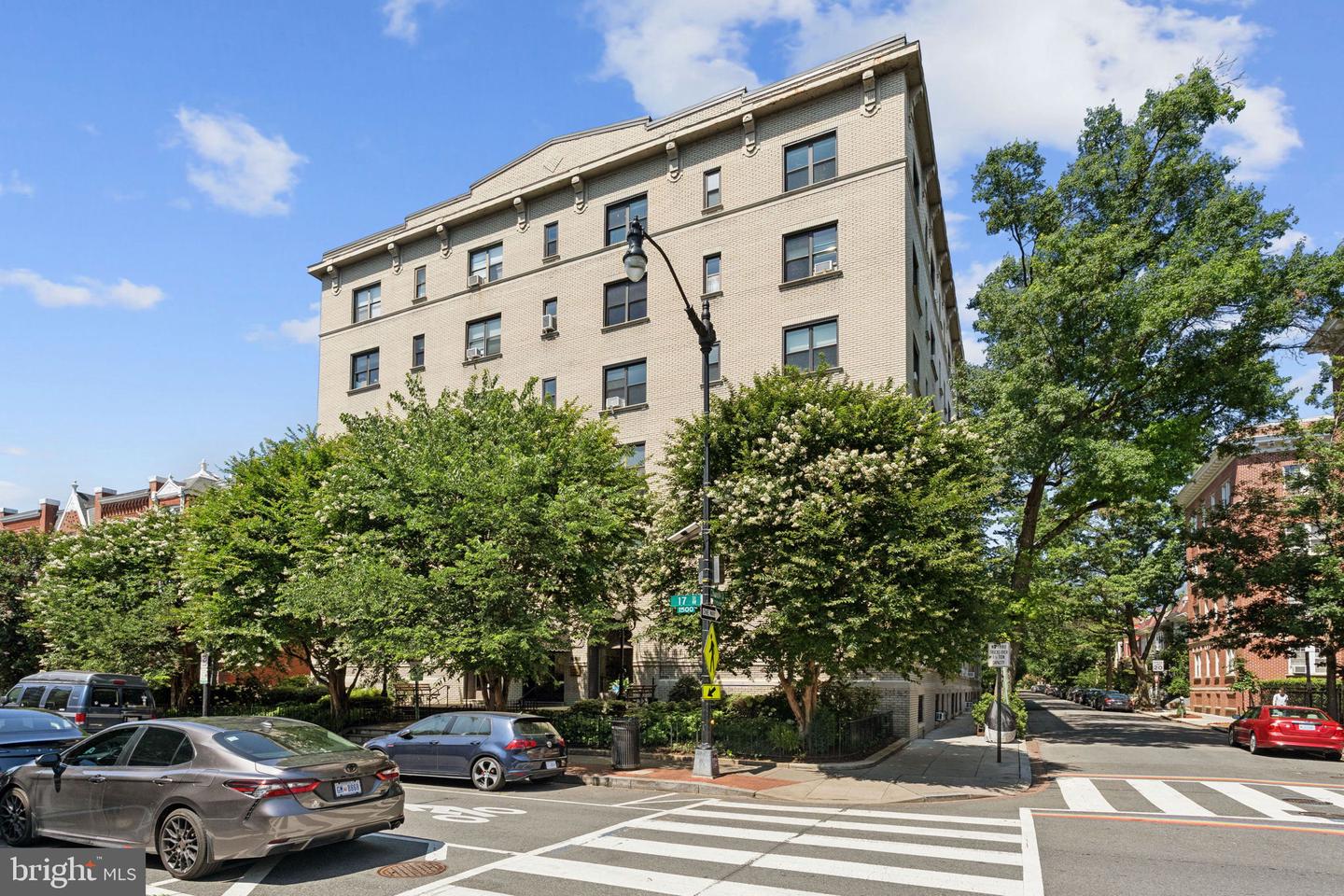 1514 17TH ST NW #114, WASHINGTON, District Of Columbia 20036, 1 Bedroom Bedrooms, ,1 BathroomBathrooms,Residential,For sale,1514 17TH ST NW #114,DCDC2203096 MLS # DCDC2203096