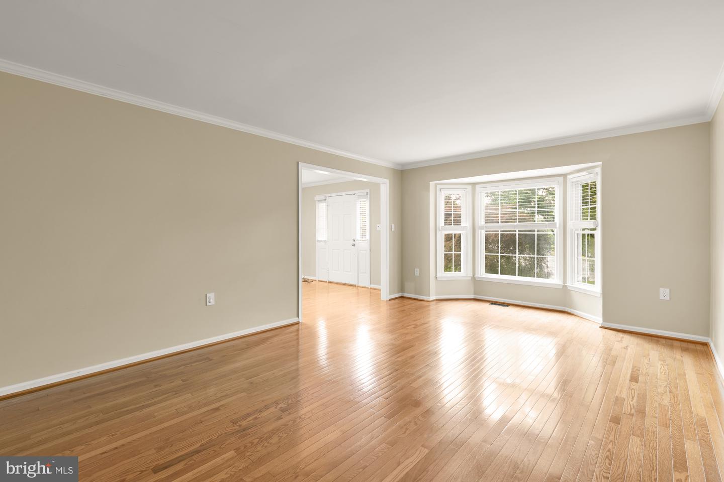 5501 CHESTERMILL CT, FAIRFAX, Virginia 22030, 5 Bedrooms Bedrooms, ,4 BathroomsBathrooms,Residential,For sale,5501 CHESTERMILL CT,VAFX2246010 MLS # VAFX2246010