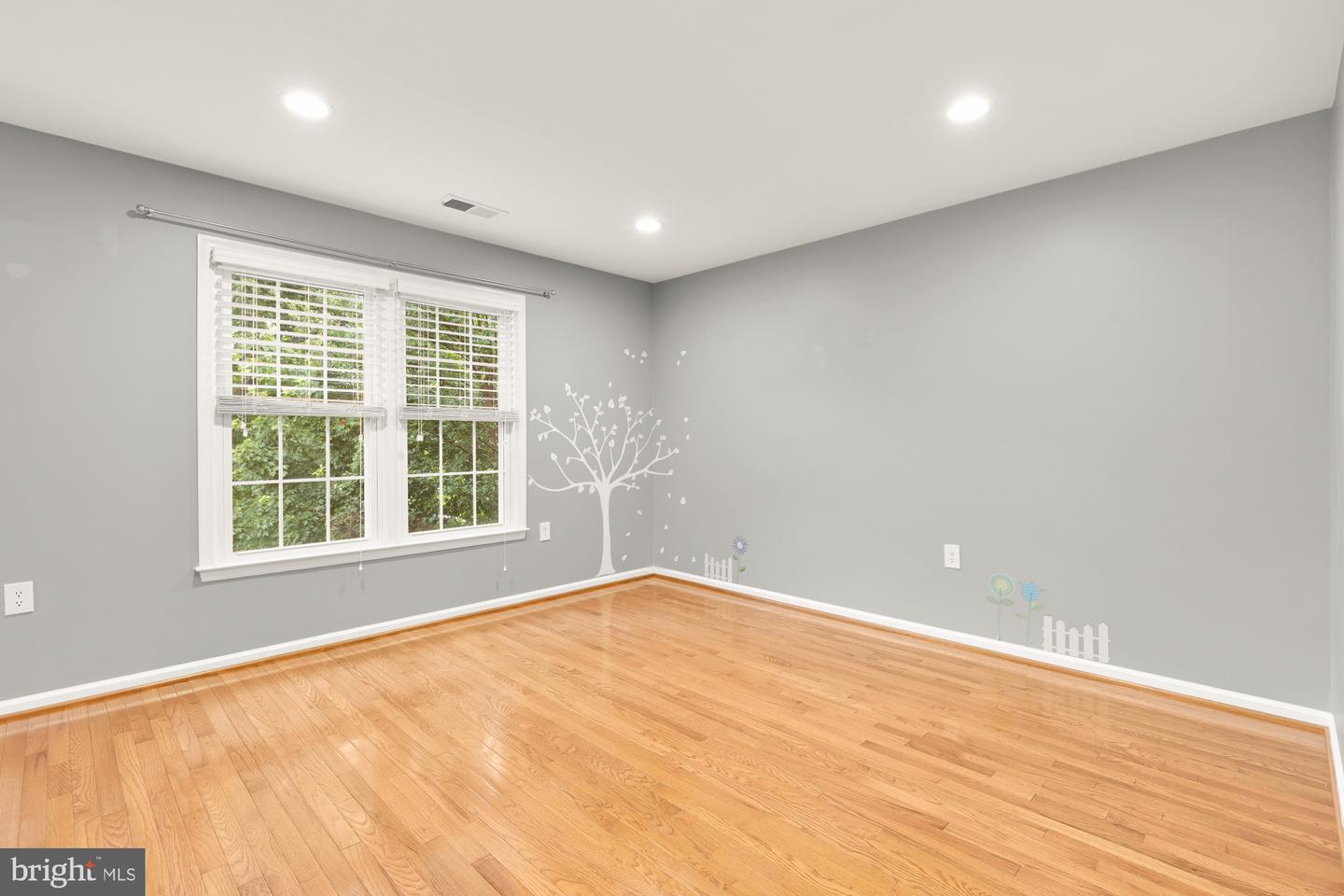 5501 CHESTERMILL CT, FAIRFAX, Virginia 22030, 5 Bedrooms Bedrooms, ,4 BathroomsBathrooms,Residential,For sale,5501 CHESTERMILL CT,VAFX2246010 MLS # VAFX2246010