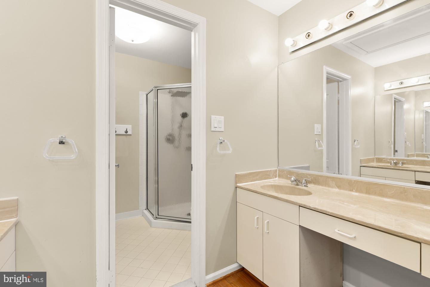5501 CHESTERMILL CT, FAIRFAX, Virginia 22030, 5 Bedrooms Bedrooms, ,4 BathroomsBathrooms,Residential,For sale,5501 CHESTERMILL CT,VAFX2246010 MLS # VAFX2246010