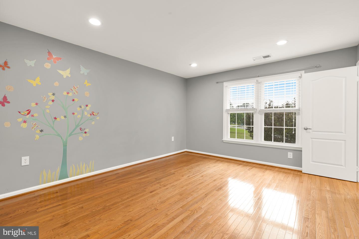 5501 CHESTERMILL CT, FAIRFAX, Virginia 22030, 5 Bedrooms Bedrooms, ,4 BathroomsBathrooms,Residential,For sale,5501 CHESTERMILL CT,VAFX2246010 MLS # VAFX2246010