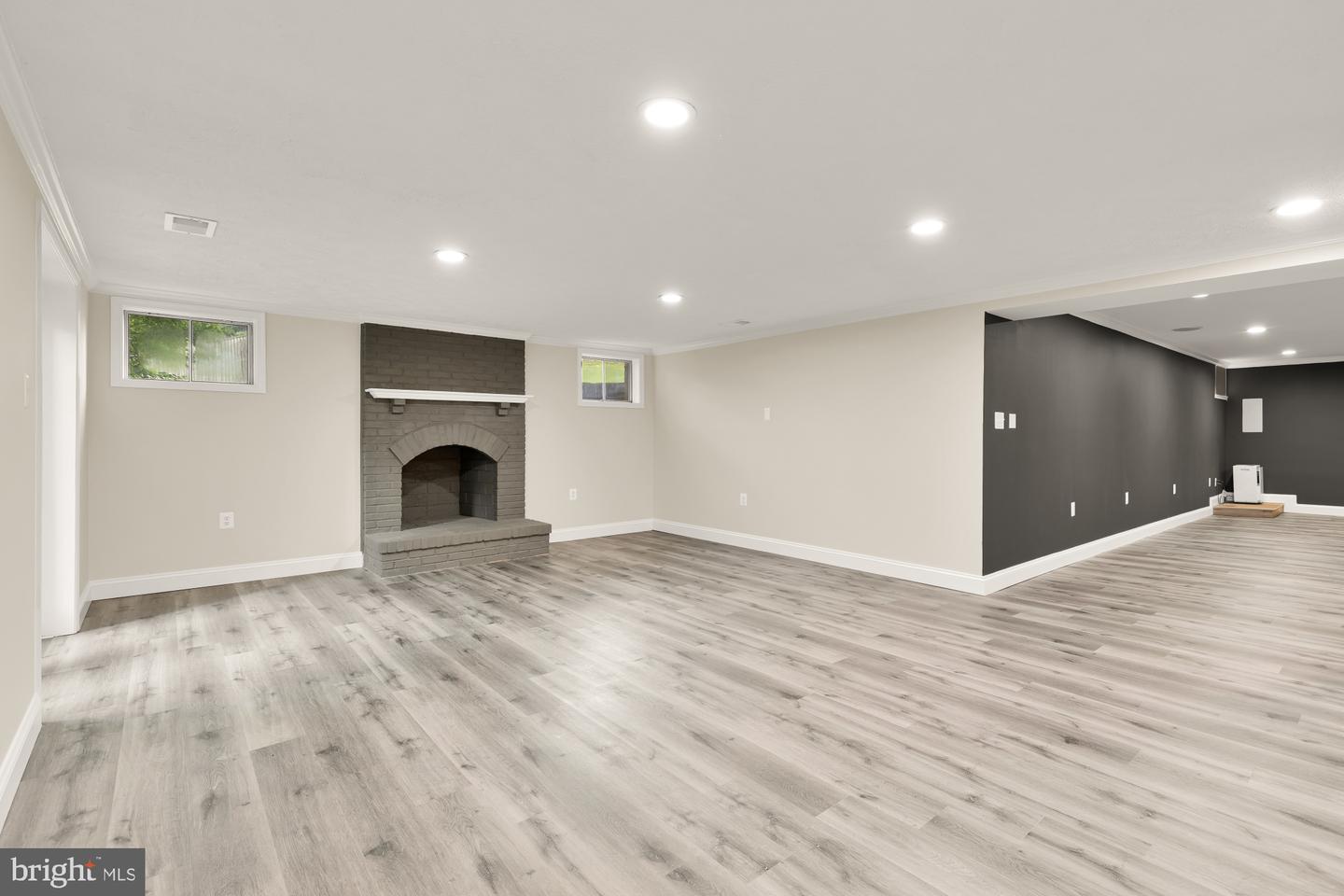 5501 CHESTERMILL CT, FAIRFAX, Virginia 22030, 5 Bedrooms Bedrooms, ,4 BathroomsBathrooms,Residential,For sale,5501 CHESTERMILL CT,VAFX2246010 MLS # VAFX2246010
