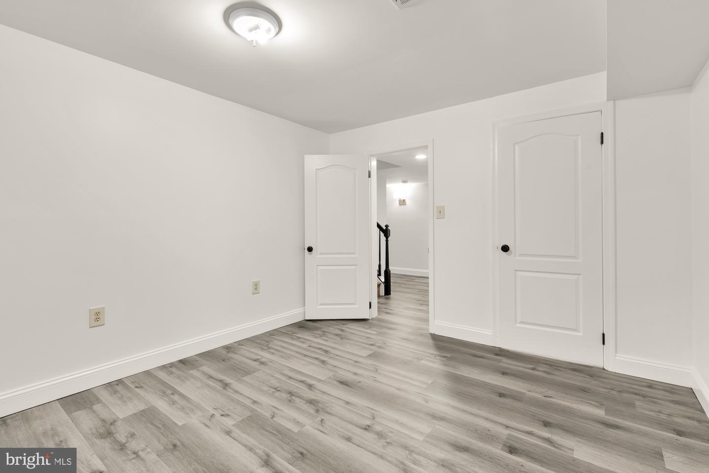 5501 CHESTERMILL CT, FAIRFAX, Virginia 22030, 5 Bedrooms Bedrooms, ,4 BathroomsBathrooms,Residential,For sale,5501 CHESTERMILL CT,VAFX2246010 MLS # VAFX2246010