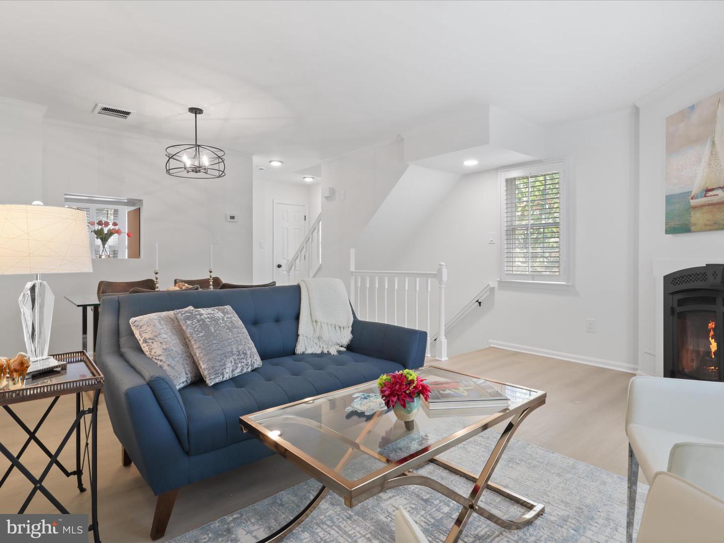 1802-H 9TH ST S, ARLINGTON, Virginia 22204, 3 Bedrooms Bedrooms, ,3 BathroomsBathrooms,Residential,For sale,1802-H 9TH ST S,VAAR2058982 MLS # VAAR2058982