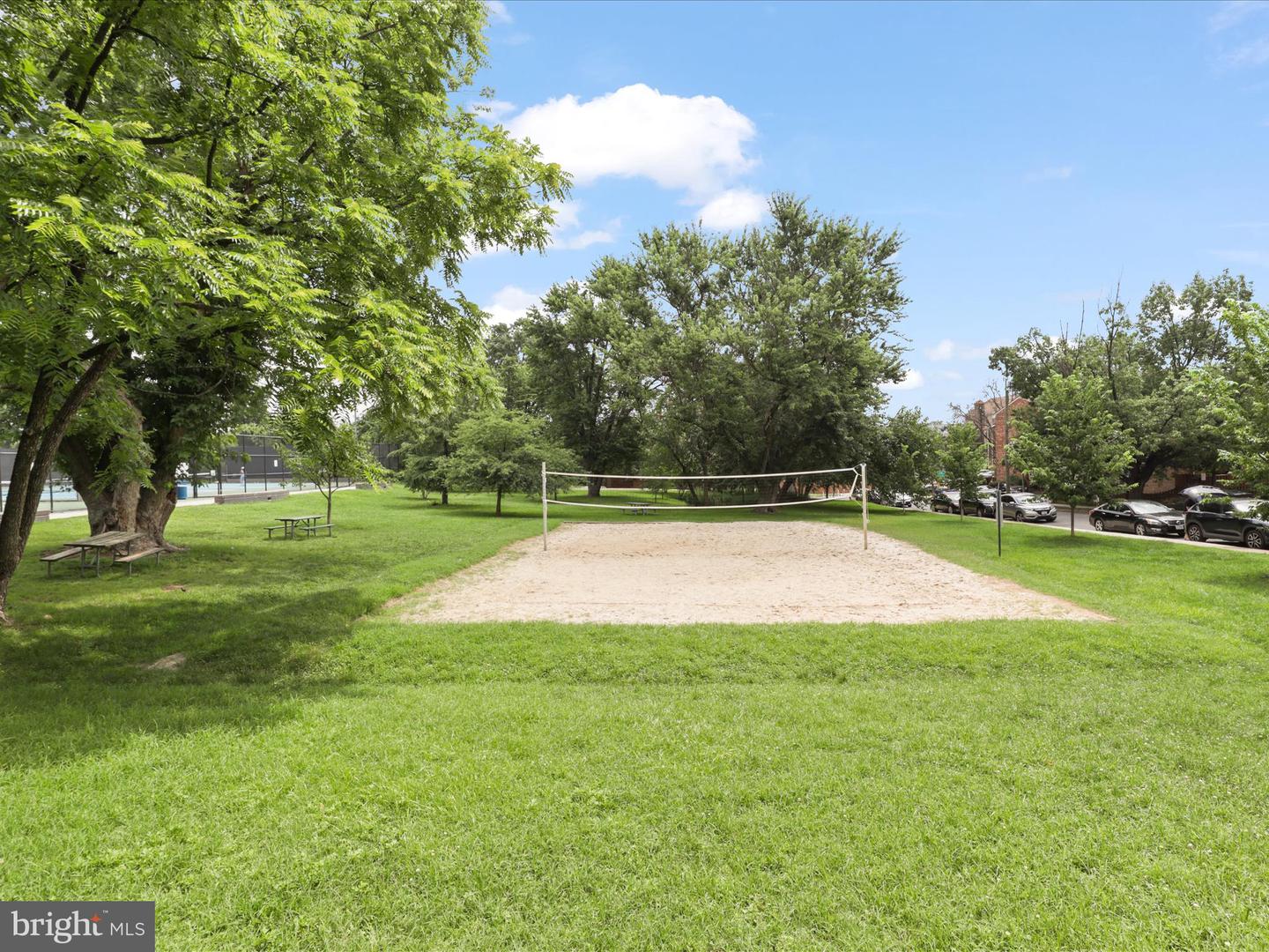1802-H 9TH ST S, ARLINGTON, Virginia 22204, 3 Bedrooms Bedrooms, ,3 BathroomsBathrooms,Residential,For sale,1802-H 9TH ST S,VAAR2058982 MLS # VAAR2058982