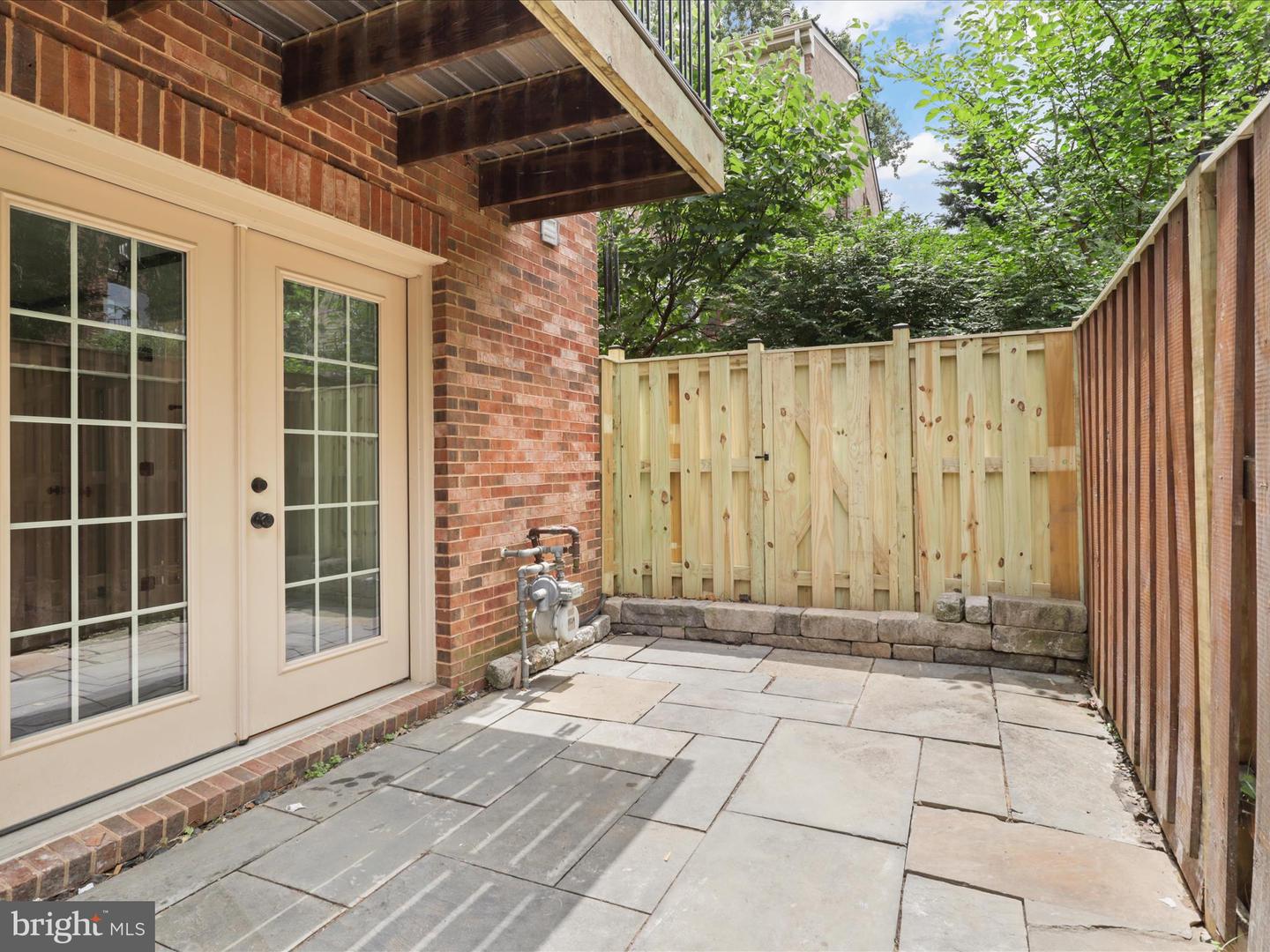 1802-H 9TH ST S, ARLINGTON, Virginia 22204, 3 Bedrooms Bedrooms, ,3 BathroomsBathrooms,Residential,For sale,1802-H 9TH ST S,VAAR2058982 MLS # VAAR2058982