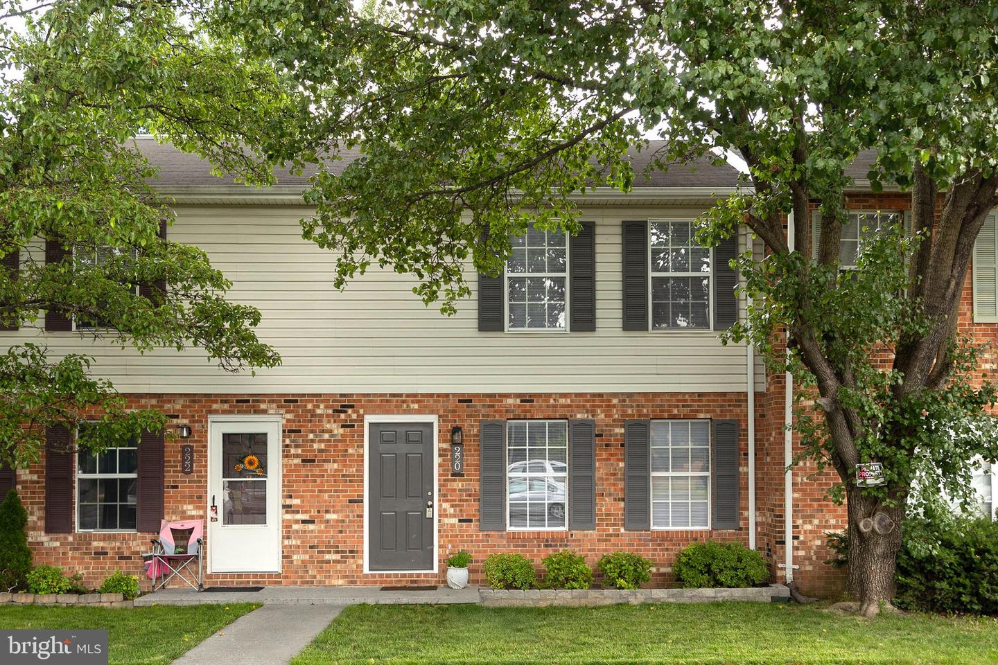 220 NOTTOWAY DR, STEPHENS CITY, Virginia 22655, 2 Bedrooms Bedrooms, ,1 BathroomBathrooms,Residential,For sale,220 NOTTOWAY DR,VAFV2034786 MLS # VAFV2034786