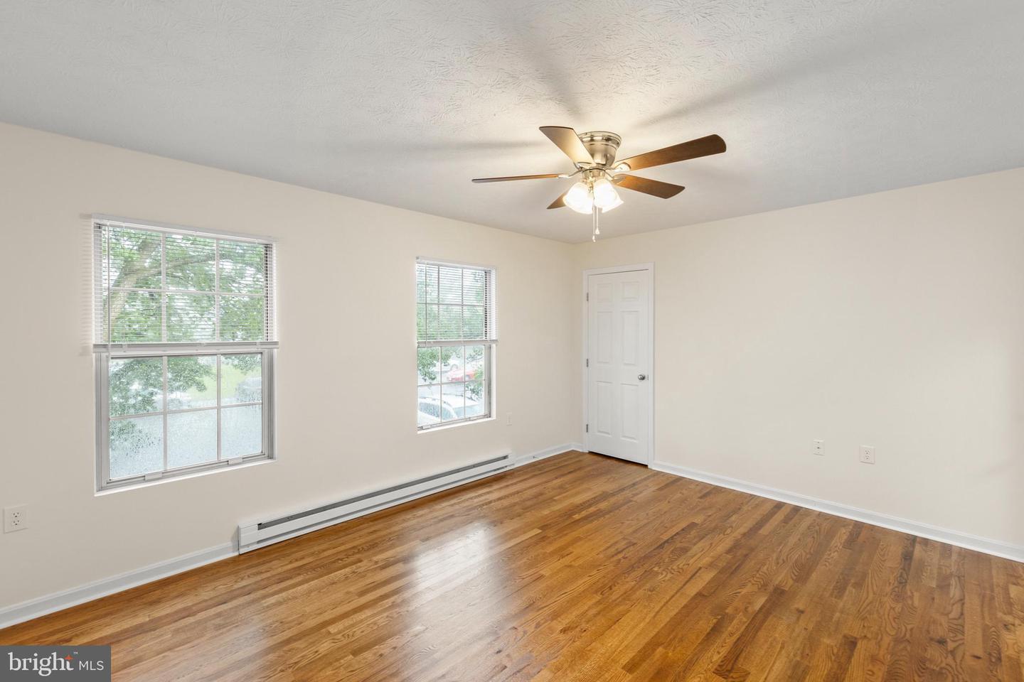 220 NOTTOWAY DR, STEPHENS CITY, Virginia 22655, 2 Bedrooms Bedrooms, ,1 BathroomBathrooms,Residential,For sale,220 NOTTOWAY DR,VAFV2034786 MLS # VAFV2034786