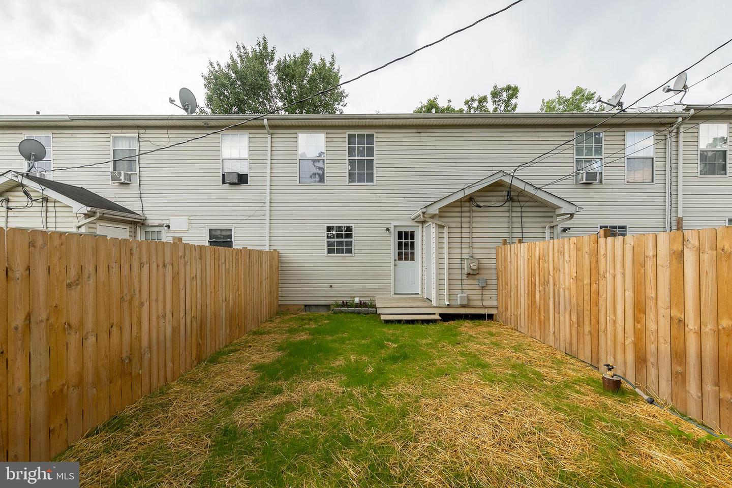 220 NOTTOWAY DR, STEPHENS CITY, Virginia 22655, 2 Bedrooms Bedrooms, ,1 BathroomBathrooms,Residential,For sale,220 NOTTOWAY DR,VAFV2034786 MLS # VAFV2034786