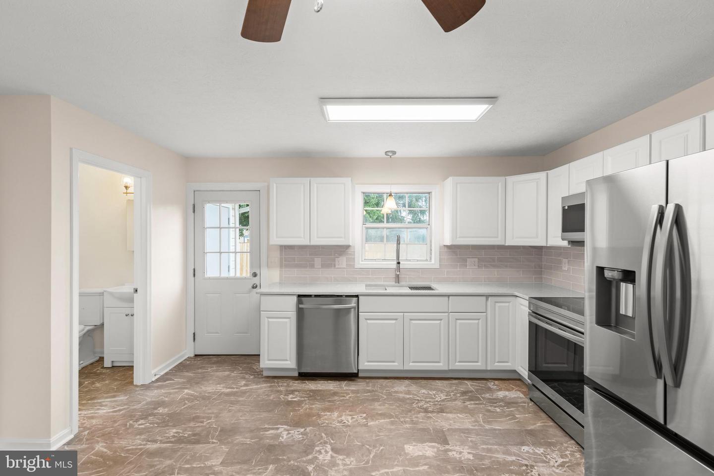 220 NOTTOWAY DR, STEPHENS CITY, Virginia 22655, 2 Bedrooms Bedrooms, ,1 BathroomBathrooms,Residential,For sale,220 NOTTOWAY DR,VAFV2034786 MLS # VAFV2034786