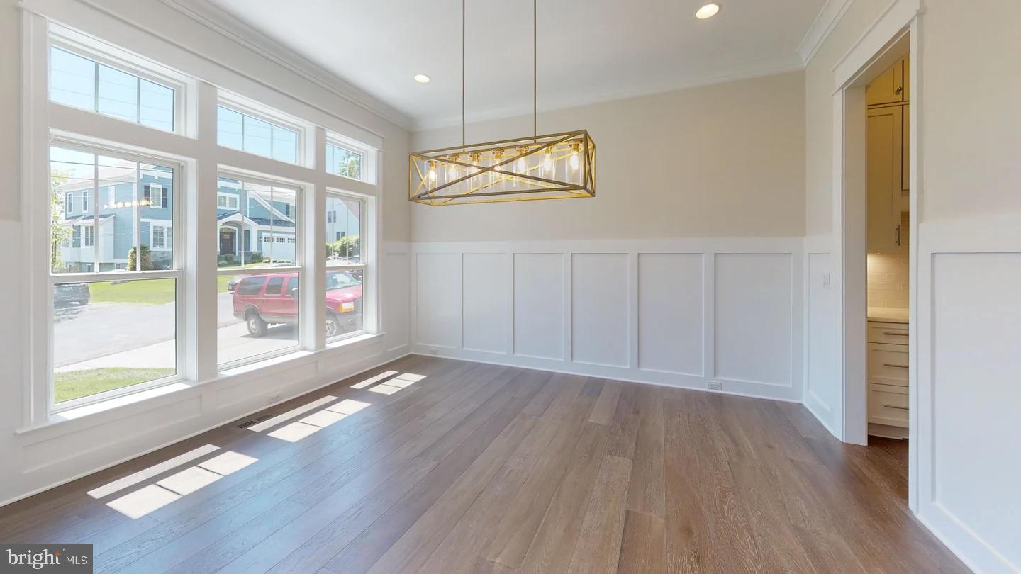 8650 MCHENRY ST, VIENNA, Virginia 22180, 5 Bedrooms Bedrooms, ,5 BathroomsBathrooms,Residential,For sale,8650 MCHENRY ST,VAFX2246966 MLS # VAFX2246966