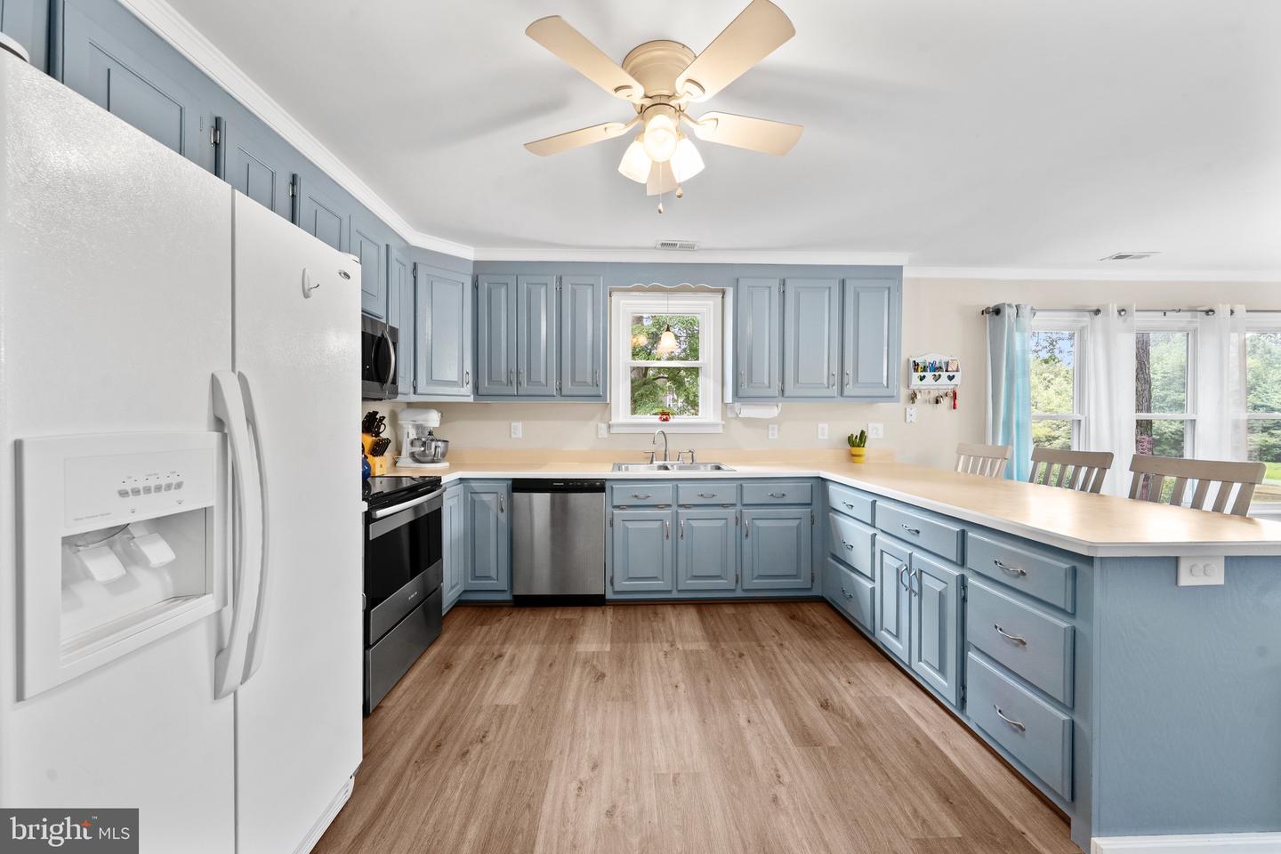 10050 S GENERAL BLVD, NORTH CHESTERFIELD, Virginia 23224, 4 Bedrooms Bedrooms, 6 Rooms Rooms,2 BathroomsBathrooms,Residential,For sale,10050 S GENERAL BLVD,VACF2001186 MLS # VACF2001186