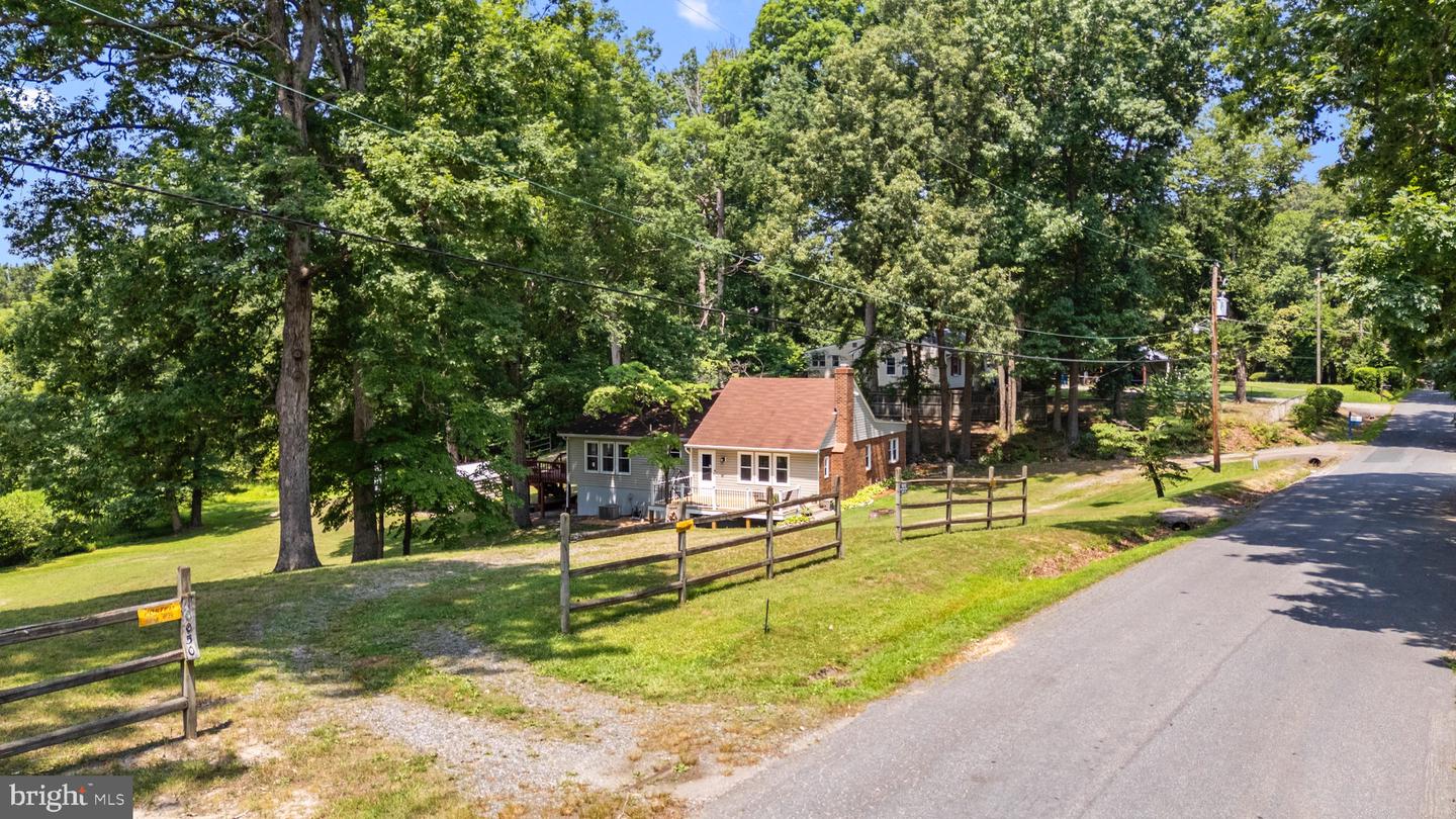 10050 S GENERAL BLVD, NORTH CHESTERFIELD, Virginia 23224, 4 Bedrooms Bedrooms, 6 Rooms Rooms,2 BathroomsBathrooms,Residential,For sale,10050 S GENERAL BLVD,VACF2001186 MLS # VACF2001186